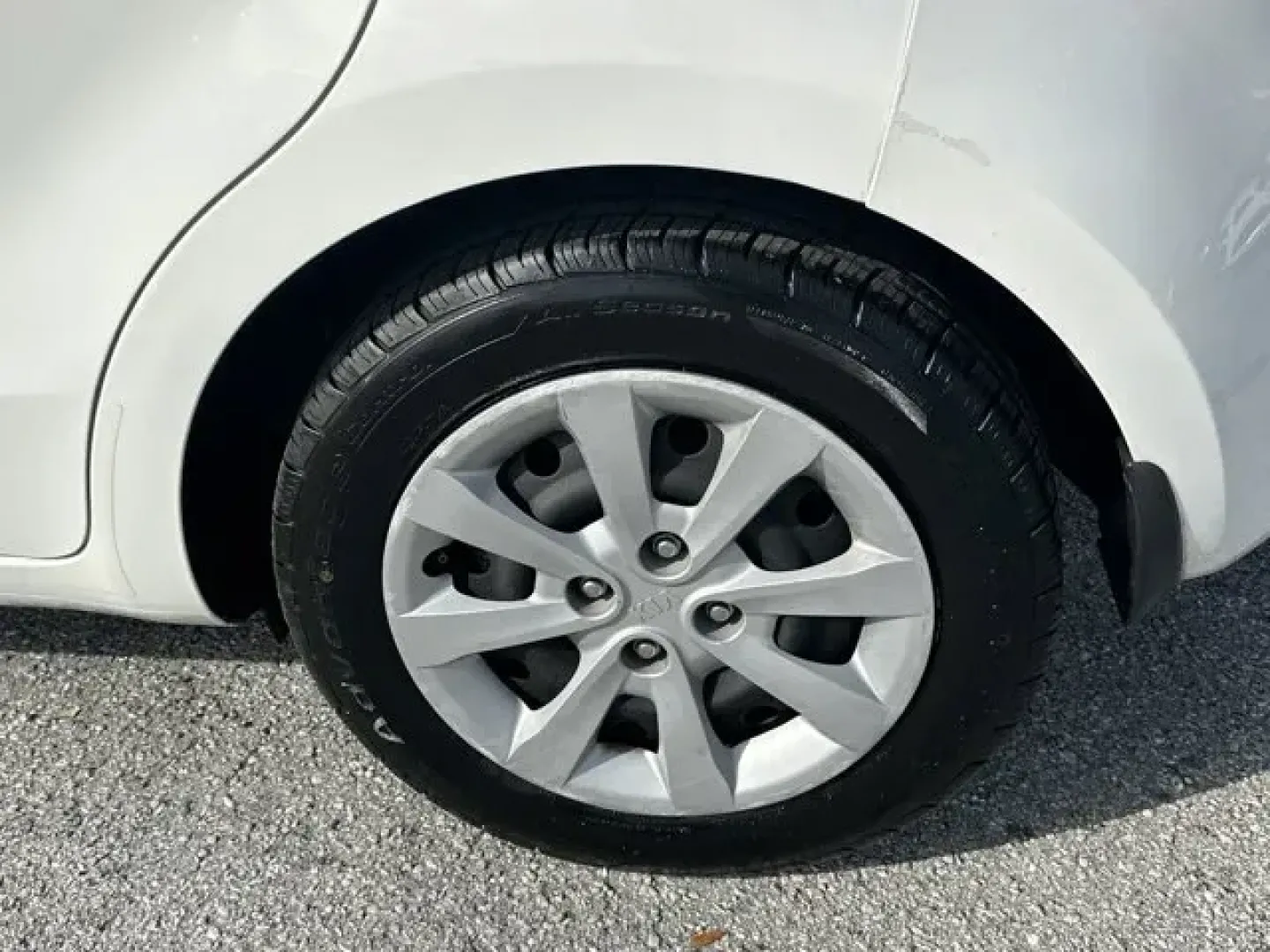 2013 Kia Rio (KNADM5A39D6) with an Other engine, AUTOMATIC transmission, located at 8829 US Hwy 19, Port Richey, FL, 34668, (727) 264-1107, 28.285917, -82.717346 - ### Discover Your Next Adventure with the 2013 Kia Rio at Byrider Florida #162!<br /> <br /> Are you ready to elevate your commuting experience or embark on unforgettable weekend adventures? The 2013 Kia Rio, available now at Byrider Florida #162, is your perfect companion for both daily drives and - Photo#4