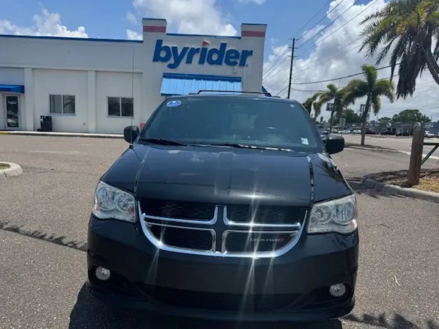 2017 Dodge Grand Caravan (2C4RDGCG9HR) with an Other engine, AUTOMATIC transmission, located at 7701 Park Blvd., Pinellas Park, FL, 33781, (727) 369-7777, 27.839552, -82.747284 - **Discover Your Next Family Adventure in This 2017 Dodge Grand Caravan!**<br /> <br /> Are you in search of the perfect vehicle to accommodate your growing family or support your busy lifestyle? Look no further than this stunning 2017 Dodge Grand Caravan, available now at Byrider Florida #154 in Pin - Photo#2