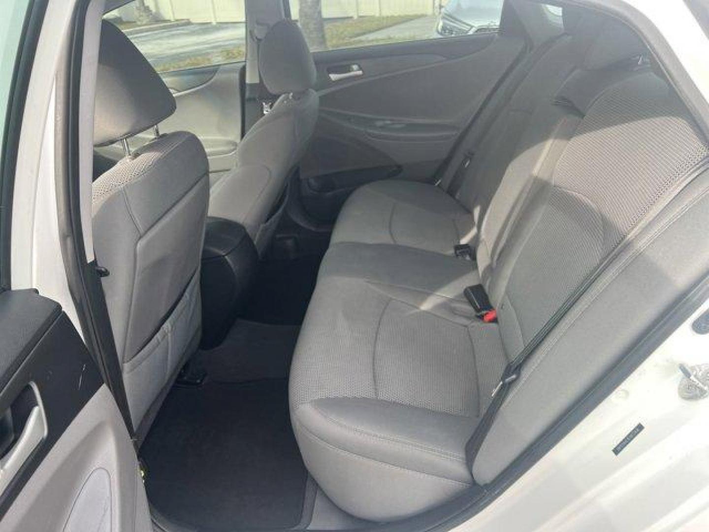 2014 Hyundai Sonata (5NPEB4AC4EH) with an Other engine, AUTOMATIC transmission, located at 8829 US Hwy 19, Port Richey, FL, 34668, (727) 264-1107, 28.285917, -82.717346 - KBB.com 10 Best Late-Model Used Cars Under $15,000. Only 109,447 Miles! Delivers 35 Highway MPG and 24 City MPG! This Hyundai Sonata delivers a Regular Unleaded I-4 2.4 L/144 engine powering this Automatic transmission. PEARL WHITE, OPTION GROUP 1, GRAY, PREMIUM CLOTH SEATING SURFACES.* This Hyundai - Photo#9