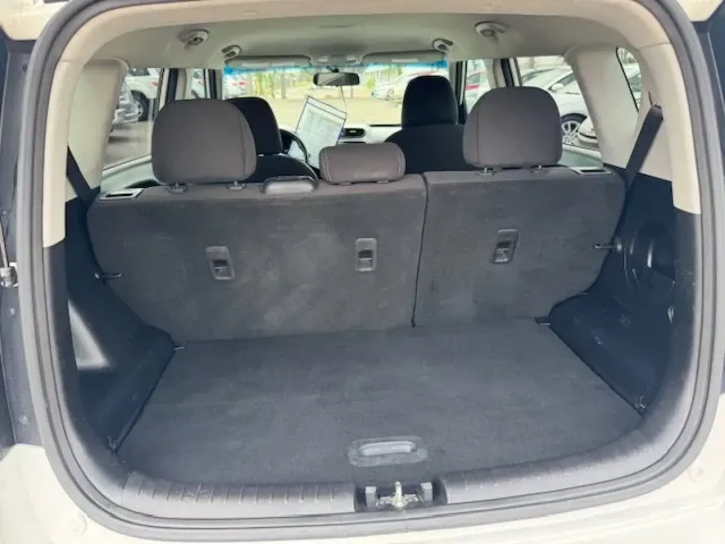 2018 Kia Soul (KNDJN2A28J7) with an Other engine, AUTOMATIC transmission, located at 1285 Cassat Ave, Jacksonville, FL, 32205, (904) 425-3000, 30.299780, -81.732430 - Are you ready to elevate your daily commute or weekend getaway? Look no further than this spacious and stylish 2018 Kia Soul, now available at Byrider Florida #139, your trusted Buy Here Pay Here dealership in Jacksonville, FL. Perfect for budget-conscious buyers or those looking for reliable second - Photo#7