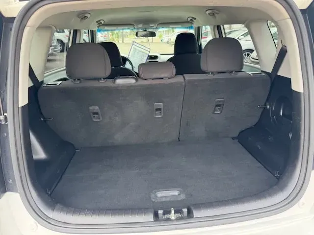 2018 Kia Soul (KNDJN2A28J7) with an Other engine, AUTOMATIC transmission, located at 1285 Cassat Ave, Jacksonville, FL, 32205, (904) 425-3000, 30.299780, -81.732430 - Are you ready to elevate your daily commute or weekend getaway? Look no further than this spacious and stylish 2018 Kia Soul, now available at Byrider Florida #139, your trusted Buy Here Pay Here dealership in Jacksonville, FL. Perfect for budget-conscious buyers or those looking for reliable second - Photo#7