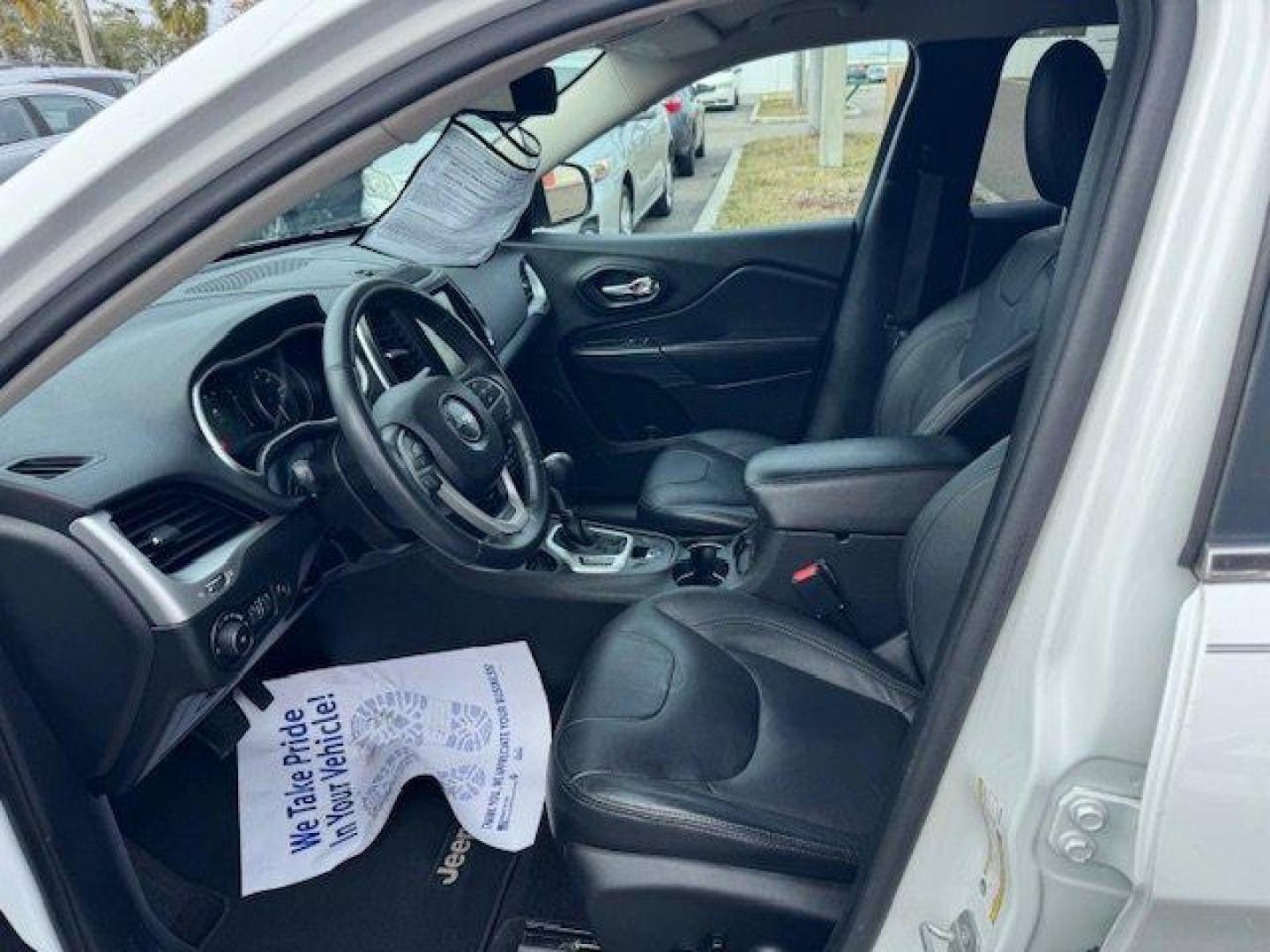 2016 Jeep Cherokee (1C4PJLCB4GW) with an Other engine, AUTOMATIC transmission, located at 7701 Park Blvd., Pinellas Park, FL, 33781, (727) 369-7777, 27.839552, -82.747284 - Delivers 31 Highway MPG and 22 City MPG! This Jeep Cherokee delivers a Regular Unleaded I-4 2.4 L/144 engine powering this Automatic transmission. TRANSMISSION: 9-SPEED 948TE AUTOMATIC (STD), SIRIUSXM SATELLITE RADIO (subscription required), RADIO: UCONNECT 8.4 -inc: Nav Capable! See Dealer For Deta - Photo#4