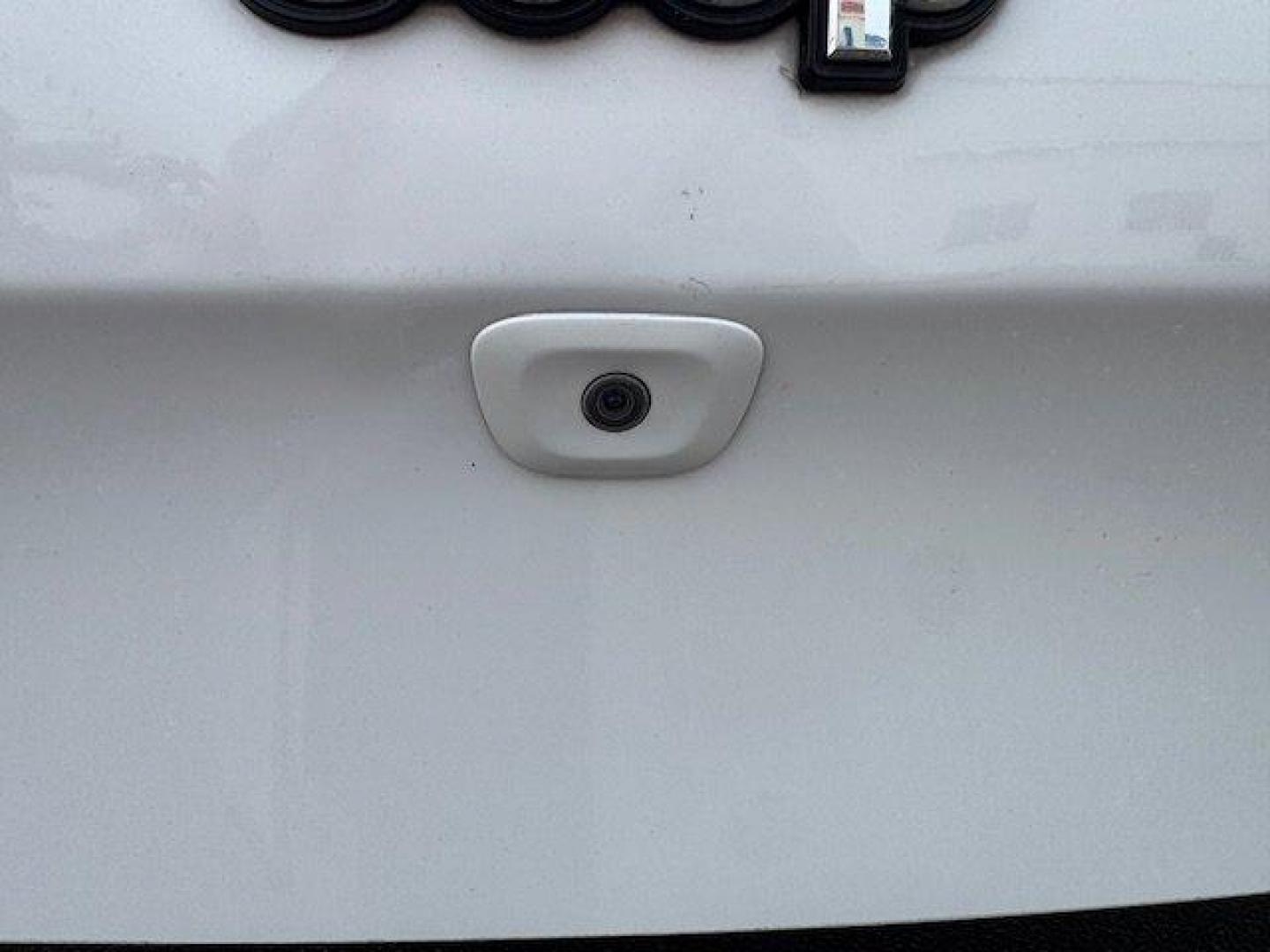 2016 Jeep Cherokee (1C4PJLCB4GW) with an Other engine, AUTOMATIC transmission, located at 7701 Park Blvd., Pinellas Park, FL, 33781, (727) 369-7777, 27.839552, -82.747284 - Delivers 31 Highway MPG and 22 City MPG! This Jeep Cherokee delivers a Regular Unleaded I-4 2.4 L/144 engine powering this Automatic transmission. TRANSMISSION: 9-SPEED 948TE AUTOMATIC (STD), SIRIUSXM SATELLITE RADIO (subscription required), RADIO: UCONNECT 8.4 -inc: Nav Capable! See Dealer For Deta - Photo#7