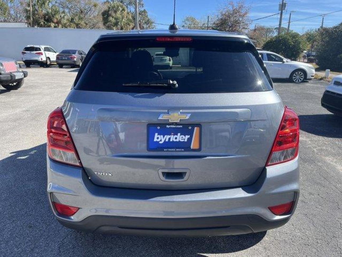 2020 Chevrolet Trax (3GNCJKSB8LL) with an Other engine, AUTOMATIC transmission, located at 1285 Cassat Ave, Jacksonville, FL, 32205, (904) 425-3000, 30.299780, -81.732430 - Delivers 31 Highway MPG and 26 City MPG! This Chevrolet Trax delivers a Turbocharged Gas 4-Cyl 1.4L/ engine powering this Automatic transmission. TRANSMISSION, 6-SPEED AUTOMATIC (STD), TINT AND CRUISE PACKAGE includes (AKO) deep-tinted, rear windows and liftgate glass and (K34) cruise control, SEATS - Photo#3