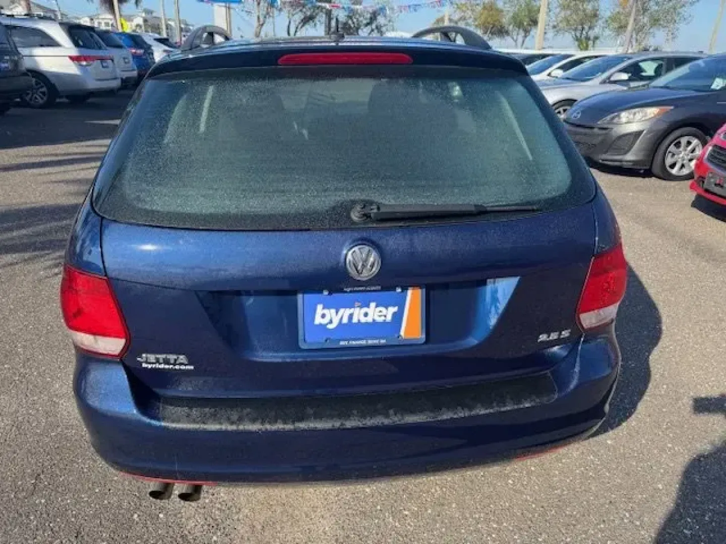 2013 Volkswagen Jetta (3VWPP7AJ9DM) with an Other engine, AUTOMATIC transmission, located at 7701 Park Blvd., Pinellas Park, FL, 33781, (727) 369-7777, 27.839552, -82.747284 - **Adventure Awaits with This 2013 Volkswagen Jetta SportWagen Perfect for Your Next Road Trip!**<br /> <br /> Are you ready to embrace the open road and embark on unforgettable adventures? The 2013 Volkswagen Jetta SportWagen is more than just a vehicle; it's your new traveling companion, ideal for - Photo#4