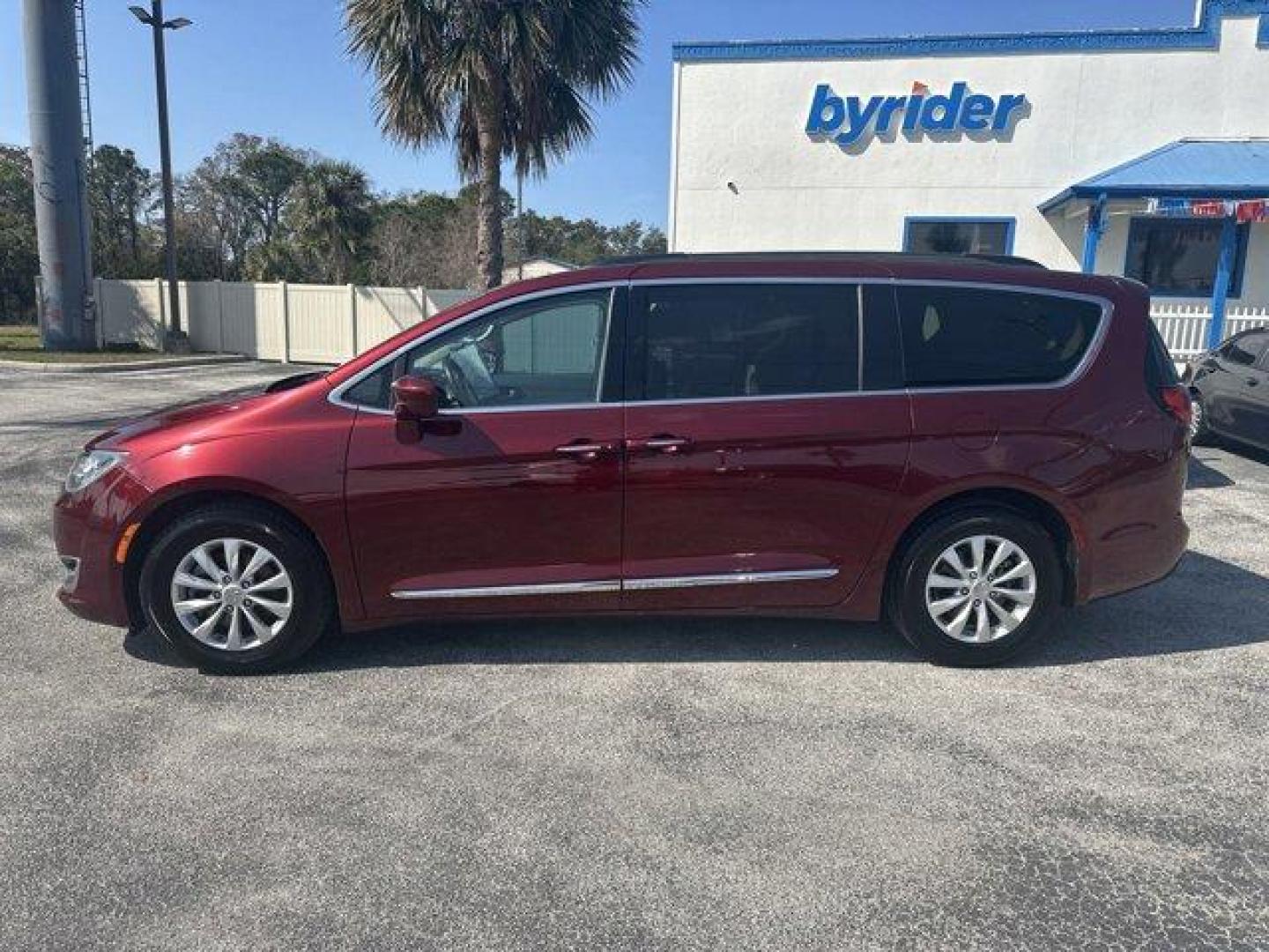 2017 Chrysler Pacifica (2C4RC1BG8HR) with an Other engine, AUTOMATIC transmission, located at 8829 US Hwy 19, Port Richey, FL, 34668, (727) 264-1107, 28.285917, -82.717346 - KBB.com 12 Best Family Cars. Delivers 28 Highway MPG and 18 City MPG! This Chrysler Pacifica delivers a Regular Unleaded V-6 3.6 L/220 engine powering this Automatic transmission. WHEELS: 17 X 7.0 ALUMINUM (STD), VELVET RED PEARLCOAT, TRANSMISSION: 9-SPEED 948TE FWD AUTOMATIC (STD).* This Chrysler P - Photo#2