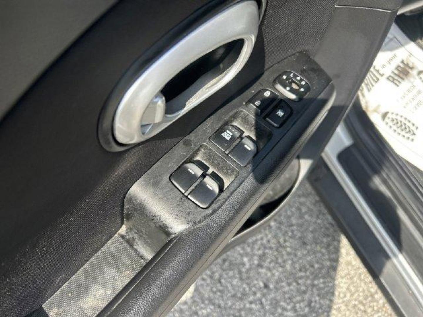 2016 Kia Soul (KNDJN2A23G7) with an Other engine, AUTOMATIC transmission, located at 1285 Cassat Ave, Jacksonville, FL, 32205, (904) 425-3000, 30.299780, -81.732430 - IIHS Top Safety Pick. Only 91,595 Miles! Boasts 30 Highway MPG and 24 City MPG! This Kia Soul delivers a Regular Unleaded I-4 1.6 L/97 engine powering this Automatic transmission. EC MIRROR W/COMPASS and HOMELINK, CARPETED FLOOR MATS, CARGO TRAY.*This Kia Soul Comes Equipped with These Options *CA - Photo#7