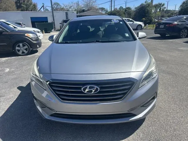 2015 Hyundai Sonata (5NPE34AF5FH) with an Other engine, AUTOMATIC transmission, located at 1285 Cassat Ave, Jacksonville, FL, 32205, (904) 425-3000, 30.299780, -81.732430 - ### Discover the Perfect Blend of Comfort and Reliability with the 2015 Hyundai Sonata at Byrider Florida #139<br /> <br /> Are you a budget-conscious buyer searching for a dependable sedan that fits your active lifestyle? Look no further! The 2015 Hyundai Sonata is the ideal vehicle for daily commu - Photo#1