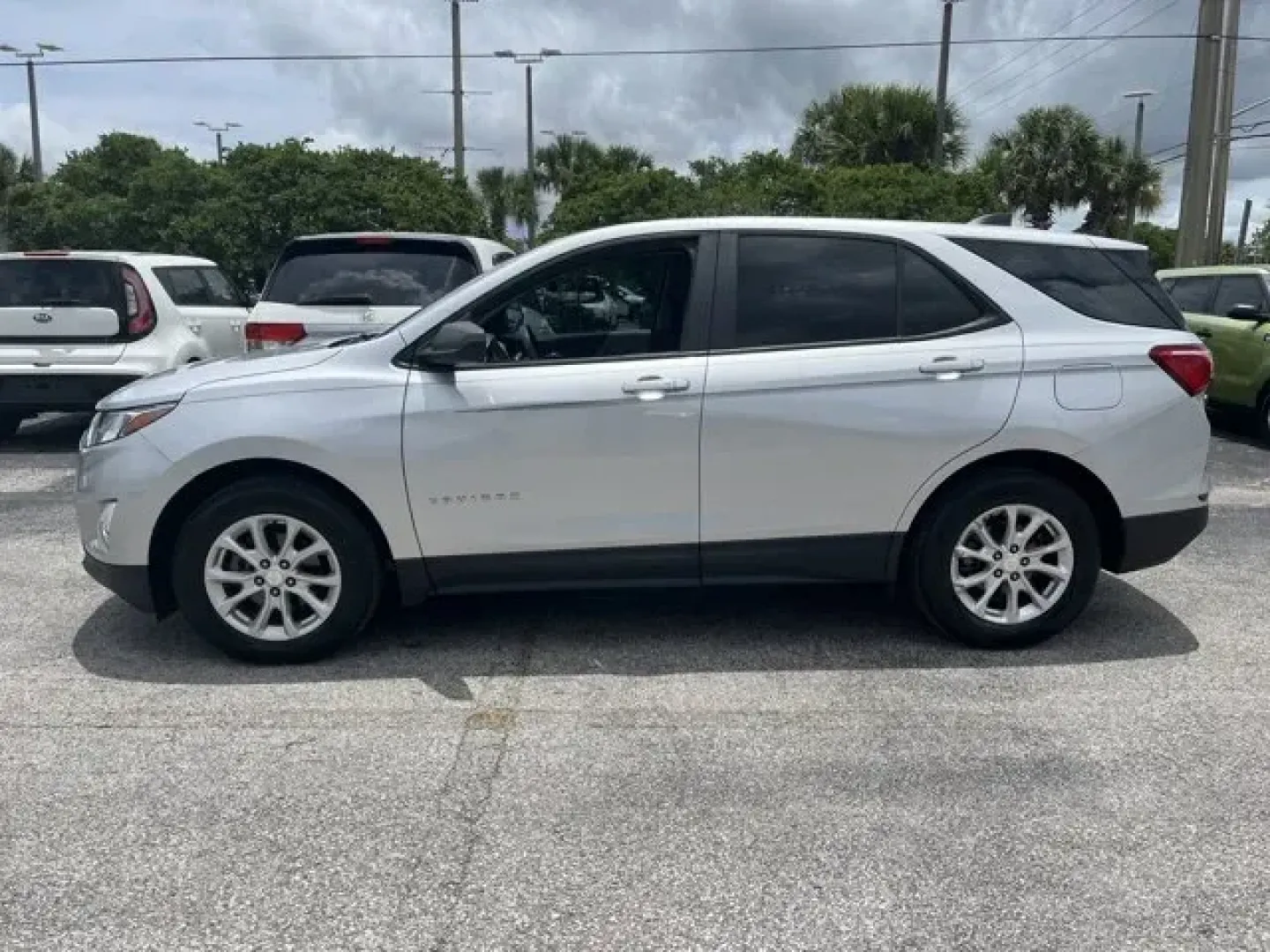 2020 Chevrolet Equinox (3GNAXHEV6LS) with an Other engine, AUTOMATIC transmission, located at 1285 Cassat Ave, Jacksonville, FL, 32205, (904) 425-3000, 30.299780, -81.732430 - **Embrace Your Adventurous Spirit with the 2020 Chevrolet Equinox at Byrider Florida #139** <br /> <br /> Are you ready to elevate your daily commute or embark on your next weekend adventure? The 2020 Chevrolet Equinox, available at Byrider Florida #139 in Jacksonville, FL, is the perfect companion - Photo#3