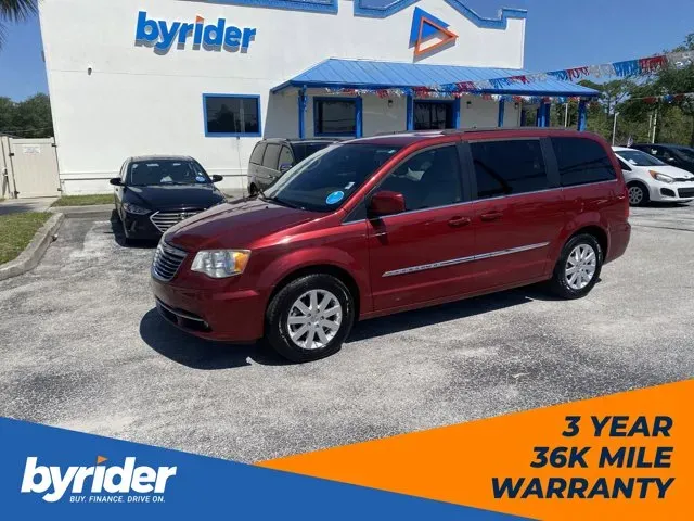 photo of 2014 Chrysler Town and Country 