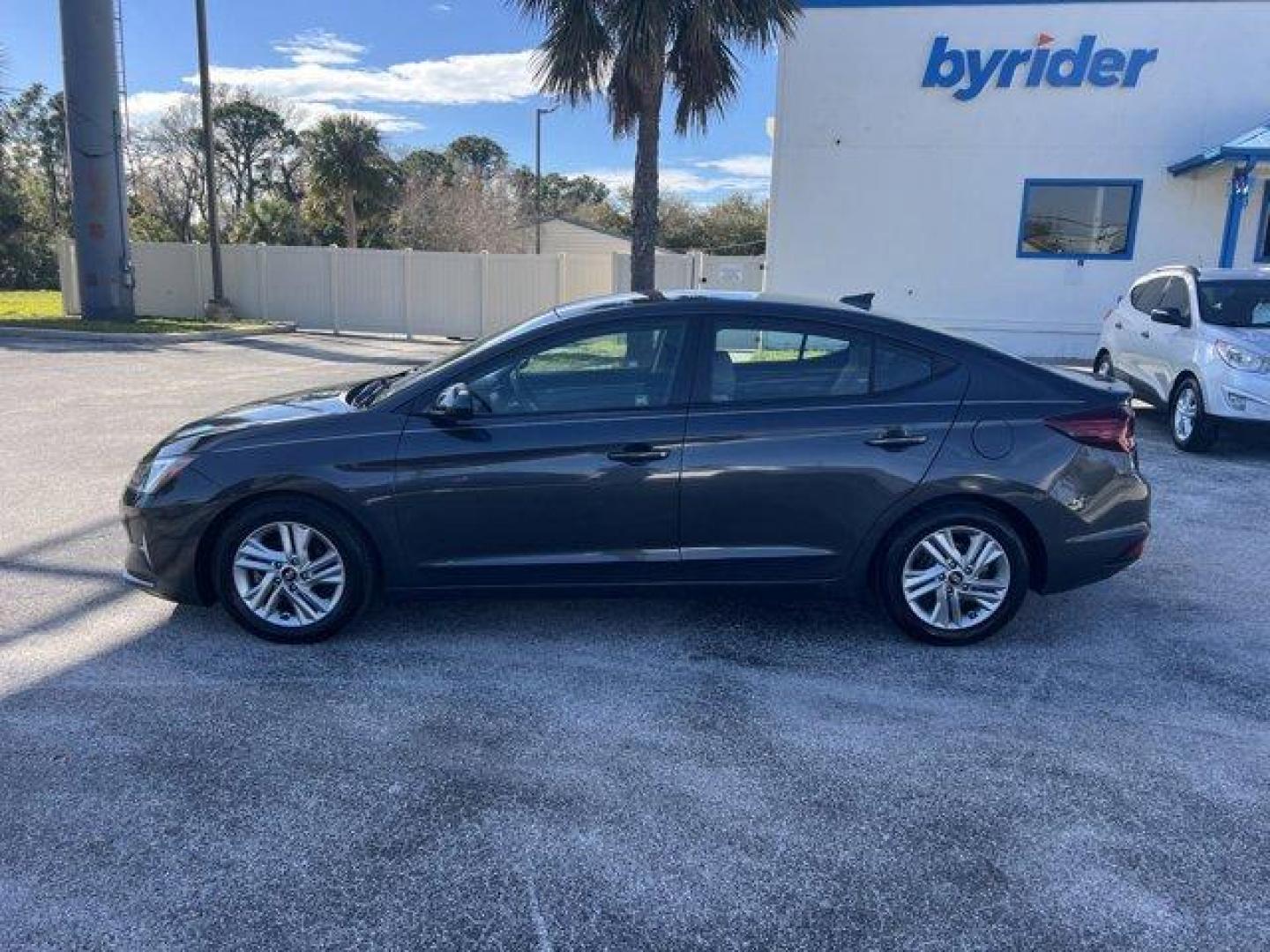 2020 Hyundai Elantra (5NPD84LF7LH) with an Other engine, AUTOMATIC transmission, located at 8829 US Hwy 19, Port Richey, FL, 34668, (727) 264-1107, 28.285917, -82.717346 - Boasts 40 Highway MPG and 30 City MPG! This Hyundai Elantra boasts a Regular Unleaded I-4 2.0 L/122 engine powering this Variable transmission. PORTOFINO GRAY, OPTION GROUP 01 -inc: standard equipment, GRAY, PREMIUM CLOTH SEAT TRIM.* This Hyundai Elantra Features the Following Options *Window Grid A - Photo#2