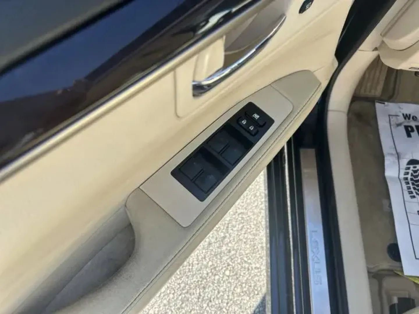 2013 Lexus ES 350 (JTHBK1GG7D2) with an Other engine, AUTOMATIC transmission, located at 1285 Cassat Ave, Jacksonville, FL, 32205, (904) 425-3000, 30.299780, -81.732430 - **Discover Unmatched Comfort and Style with the 2013 Lexus ES 350 at Byrider Florida #139 in Jacksonville, FL!**<br /> <br /> Are you in search of a vehicle that effortlessly blends luxury with practicality? Look no further than the stunning 2013 Lexus ES 350, now available at Byrider Florida #139, - Photo#8