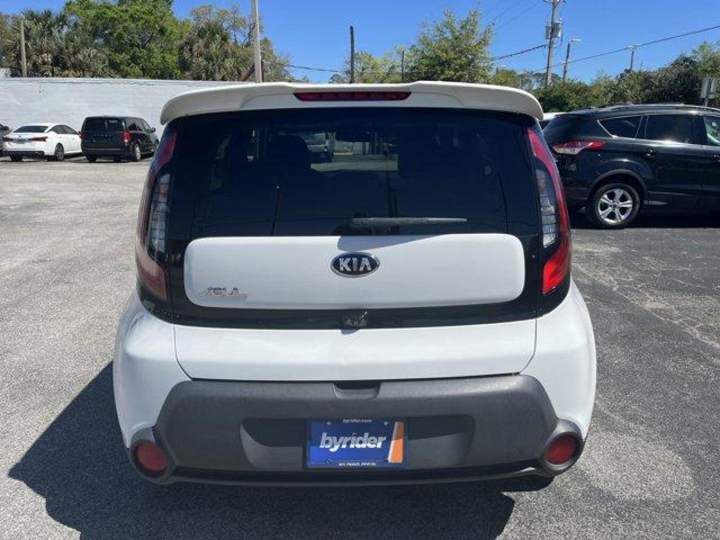 2016 Kia Soul (KNDJN2A2XG7) with an Other engine, AUTOMATIC transmission, located at 1285 Cassat Ave, Jacksonville, FL, 32205, (904) 425-3000, 30.299780, -81.732430 - IIHS Top Safety Pick. Only 99,369 Miles! Scores 30 Highway MPG and 24 City MPG! This Kia Soul delivers a Regular Unleaded I-4 1.6 L/97 engine powering this Automatic transmission. REAR SPOILER (SP), CONVENIENCE PACKAGE -inc: Auto On/Off Headlights, Rear Camera Display, Radio: AM/FM/MP3, 4.3 color to - Photo#3