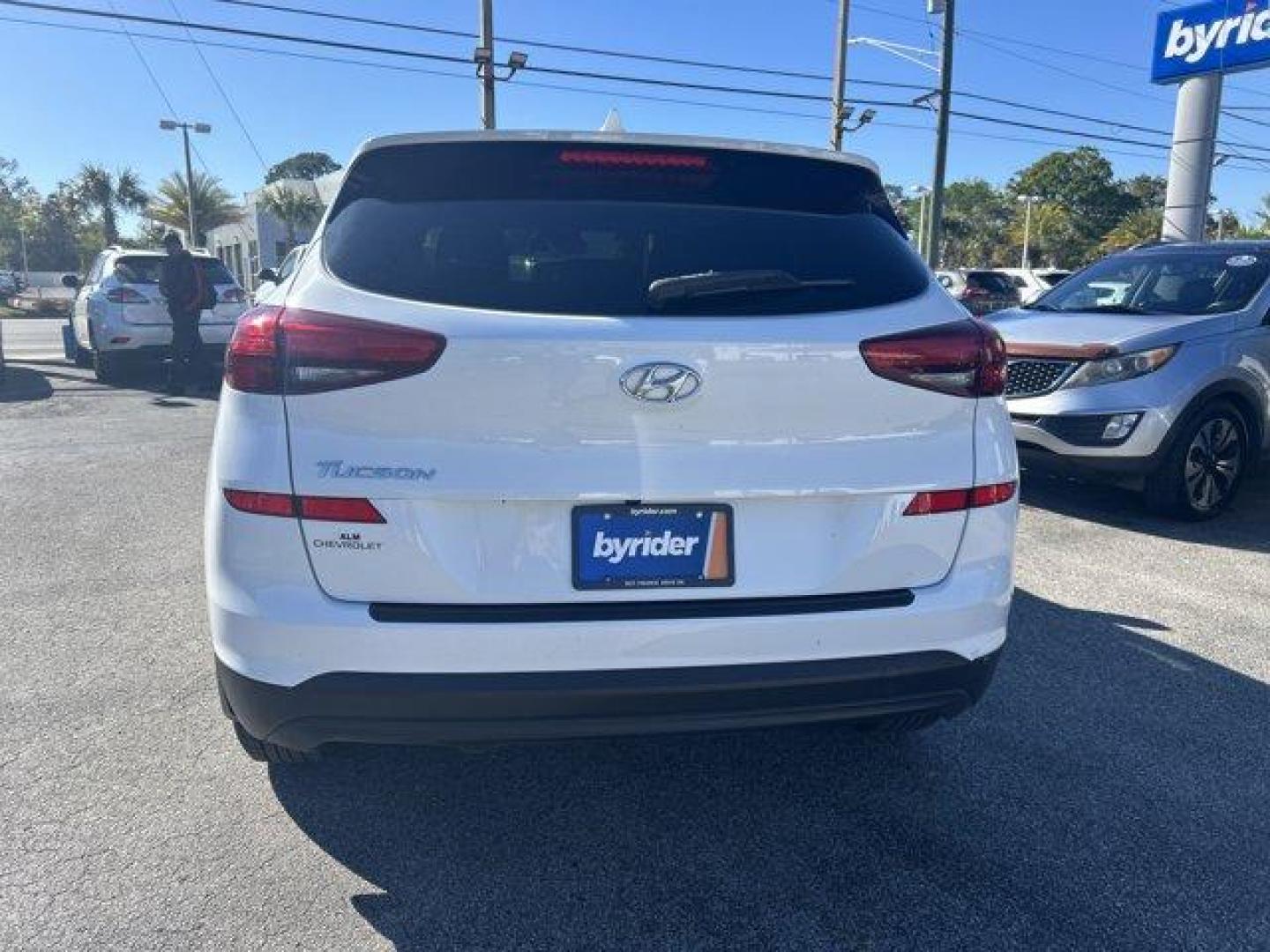 2019 Hyundai Tucson (KM8J23A49KU) with an Other engine, AUTOMATIC transmission, located at 1285 Cassat Ave, Jacksonville, FL, 32205, (904) 425-3000, 30.299780, -81.732430 - Delivers 30 Highway MPG and 23 City MPG! This Hyundai Tucson boasts a Regular Unleaded I-4 2.0 L/122 engine powering this Automatic transmission. WHEEL LOCKS, REAR BUMPER APPLIQUE, OPTION GROUP 01.* This Hyundai Tucson Features the Following Options *CARGO PACKAGE -inc: Reversible Cargo Tray, rubber - Photo#5