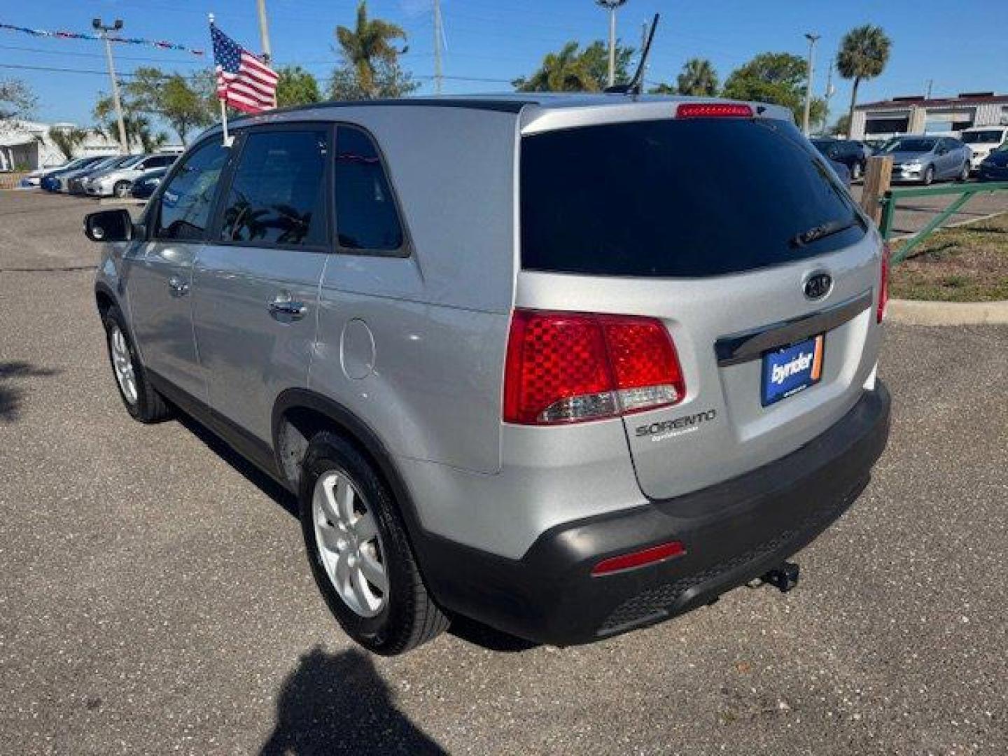 2011 Kia Sorento (5XYKT3A12BG) with an Other engine, AUTOMATIC transmission, located at 7701 Park Blvd., Pinellas Park, FL, 33781, (727) 369-7777, 27.839552, -82.747284 - IIHS Top Safety Pick (built after 3/10). Only 140,534 Miles! Scores 29 Highway MPG and 21 City MPG! This Kia Sorento delivers a Gas I4 2.4L/144 engine powering this Automatic transmission. BRIGHT SILVER, BLACK, SEAT TRIM, Variable intermittent front windshield wipers.* This Kia Sorento Features the - Photo#2