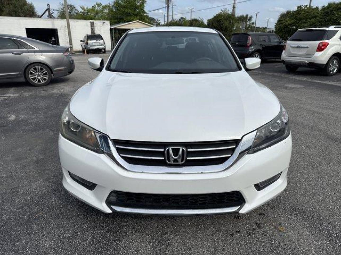 2015 Honda Accord Sedan (1HGCR2F5XFA) with an Other engine, AUTOMATIC transmission, located at 1285 Cassat Ave, Jacksonville, FL, 32205, (904) 425-3000, 30.299780, -81.732430 - IIHS Top Safety Pick. Delivers 35 Highway MPG and 26 City MPG! This Honda Accord Sedan delivers a Regular Unleaded I-4 2.4 L/144 engine powering this Variable transmission. Window Grid Antenna, Wheels: 18 Alloy, Vinyl Door Trim Insert.* This Honda Accord Sedan Features the Following Options *Valet F - Photo#1