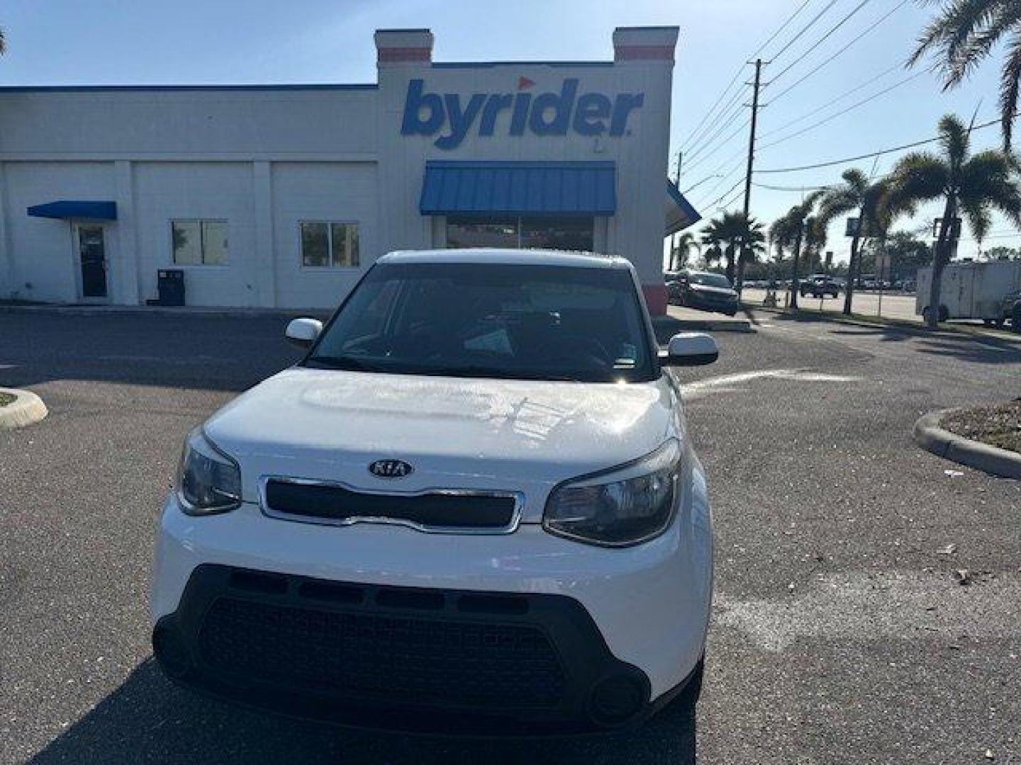 2016 Kia Soul (KNDJN2A23G7) with an Other engine, AUTOMATIC transmission, located at 7701 Park Blvd., Pinellas Park, FL, 33781, (727) 369-7777, 27.839552, -82.747284 - IIHS Top Safety Pick. Delivers 30 Highway MPG and 24 City MPG! This Kia Soul delivers a Regular Unleaded I-4 1.6 L/97 engine powering this Automatic transmission. CLEAR WHITE, CARPETED FLOOR MATS, CARGO NET.*This Kia Soul Comes Equipped with These Options *BLACK, CLOTH SEAT TRIM, Wheels: 16 Alloy, V - Photo#1