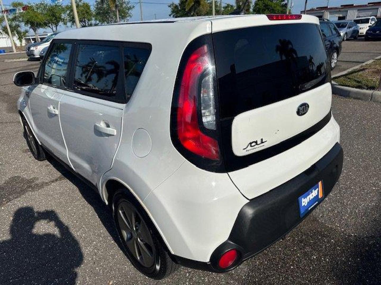 2016 Kia Soul (KNDJN2A23G7) with an Other engine, AUTOMATIC transmission, located at 7701 Park Blvd., Pinellas Park, FL, 33781, (727) 369-7777, 27.839552, -82.747284 - IIHS Top Safety Pick. Delivers 30 Highway MPG and 24 City MPG! This Kia Soul delivers a Regular Unleaded I-4 1.6 L/97 engine powering this Automatic transmission. CLEAR WHITE, CARPETED FLOOR MATS, CARGO NET.*This Kia Soul Comes Equipped with These Options *BLACK, CLOTH SEAT TRIM, Wheels: 16 Alloy, V - Photo#2