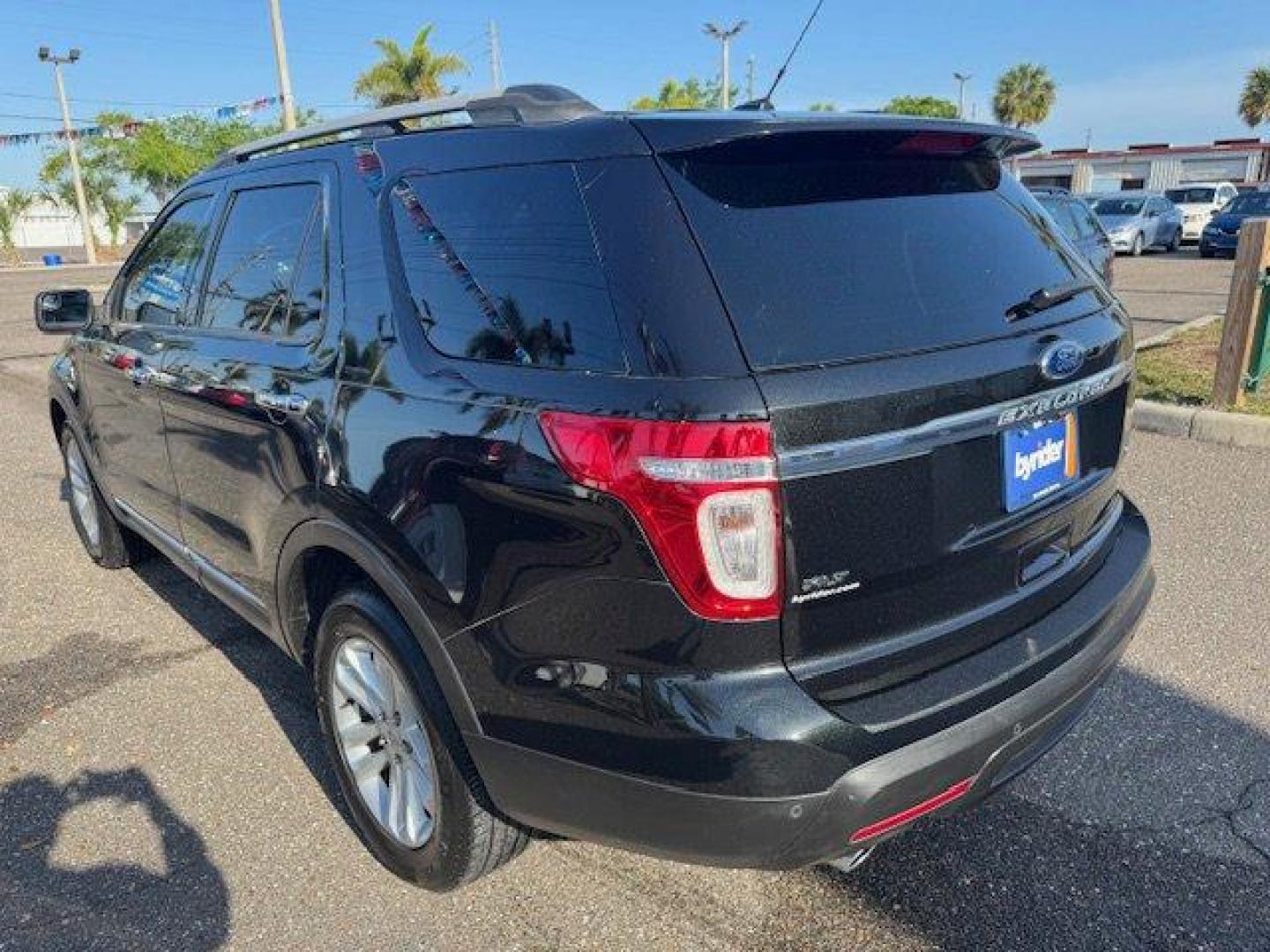 2013 Ford Explorer (1FM5K7D88DG) with an Other engine, AUTOMATIC transmission, located at 7701 Park Blvd., Pinellas Park, FL, 33781, (727) 369-7777, 27.839552, -82.747284 - Ward's 10 Best Engines. Only 105,980 Miles! Delivers 24 Highway MPG and 17 City MPG! This Ford Explorer delivers a Gas V6 3.5L/213 engine powering this Automatic transmission. Upper body-color/lower black front/rear bumpers, Unique cloth front bucket seats -inc: 6-way pwr seats, manual lumbar and - Photo#2