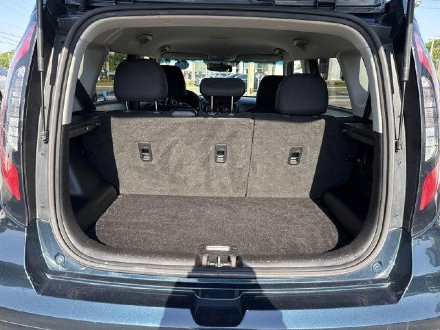 2018 Kia Soul (KNDJP3A57J7) with an Other engine, AUTOMATIC transmission, located at 1285 Cassat Ave, Jacksonville, FL, 32205, (904) 425-3000, 30.299780, -81.732430 - KBB.com 10 Best Used Compact Cars Under $15,000. Scores 30 Highway MPG and 25 City MPG! This Kia Soul delivers a Regular Unleaded I-4 2.0 L/122 engine powering this Automatic transmission. MYSTERIOUS BLUE, CARPETED FLOOR MAT, BLACK, CLOTH SEAT TRIM.*This Kia Soul Comes Equipped with These Options *W - Photo#6