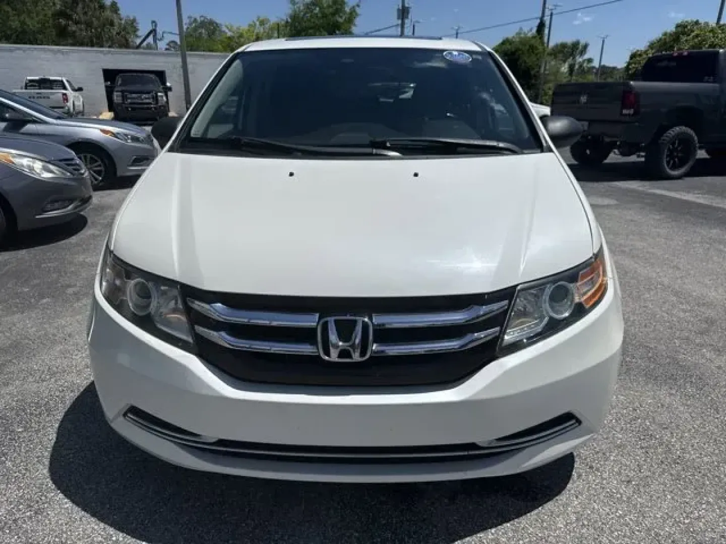 2015 Honda Odyssey (5FNRL5H63FB) with an Other engine, AUTOMATIC transmission, located at 1285 Cassat Ave, Jacksonville, FL, 32205, (904) 425-3000, 30.299780, -81.732430 - Experience the freedom of adventure and family moments with the 2015 Honda Odyssey, now available at Byrider Florida #139 in Jacksonville! This spacious and versatile van is perfect for growing families, weekend getaways, or anyone looking to enjoy comfort and safety on the road. With ample seating, - Photo#1