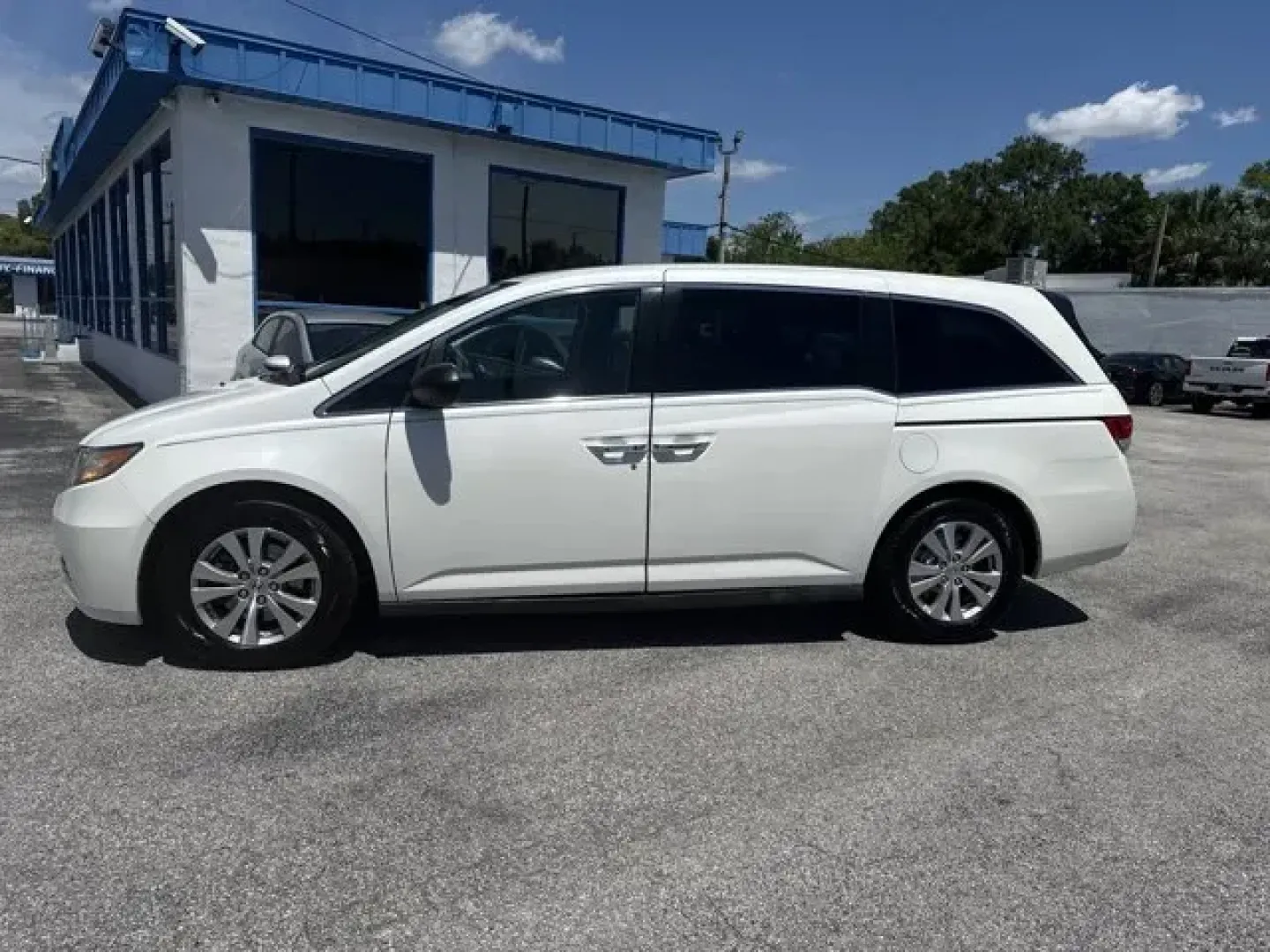 2015 Honda Odyssey (5FNRL5H63FB) with an Other engine, AUTOMATIC transmission, located at 1285 Cassat Ave, Jacksonville, FL, 32205, (904) 425-3000, 30.299780, -81.732430 - Experience the freedom of adventure and family moments with the 2015 Honda Odyssey, now available at Byrider Florida #139 in Jacksonville! This spacious and versatile van is perfect for growing families, weekend getaways, or anyone looking to enjoy comfort and safety on the road. With ample seating, - Photo#2