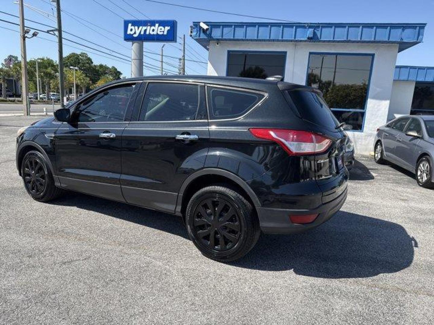 2015 Ford Escape (1FMCU0F70FU) with an Other engine, AUTOMATIC transmission, located at 1285 Cassat Ave, Jacksonville, FL, 32205, (904) 425-3000, 30.299780, -81.732430 - KBB.com 10 Best SUVs Under $25,000. Only 98,982 Miles! Delivers 31 Highway MPG and 22 City MPG! This Ford Escape boasts a Regular Unleaded I-4 2.5 L/152 engine powering this Automatic transmission. Wireless Phone Connectivity, Wheels: 17 Steel Wheel w/Sparkle Silver Cover, Variable intermittent wipe - Photo#3