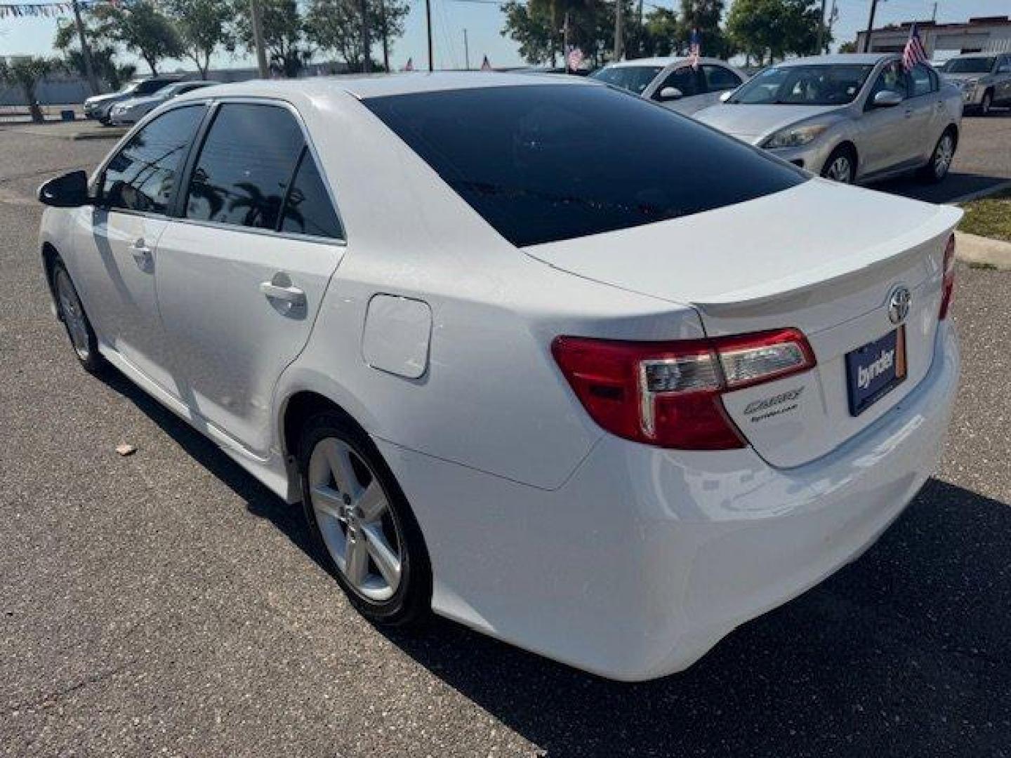 2014 Toyota Camry (4T1BF1FK9EU) with an Other engine, AUTOMATIC transmission, located at 7701 Park Blvd., Pinellas Park, FL, 33781, (727) 369-7777, 27.839552, -82.747284 - KBB.com 10 Best Hybrid Cars Under $30,000. Boasts 35 Highway MPG and 25 City MPG! This Toyota Camry boasts a Regular Unleaded I-4 2.5 L/152 engine powering this Automatic transmission. Window Grid Antenna, Valet Function, Trunk Rear Cargo Access.* This Toyota Camry Features the Following Options *St - Photo#2