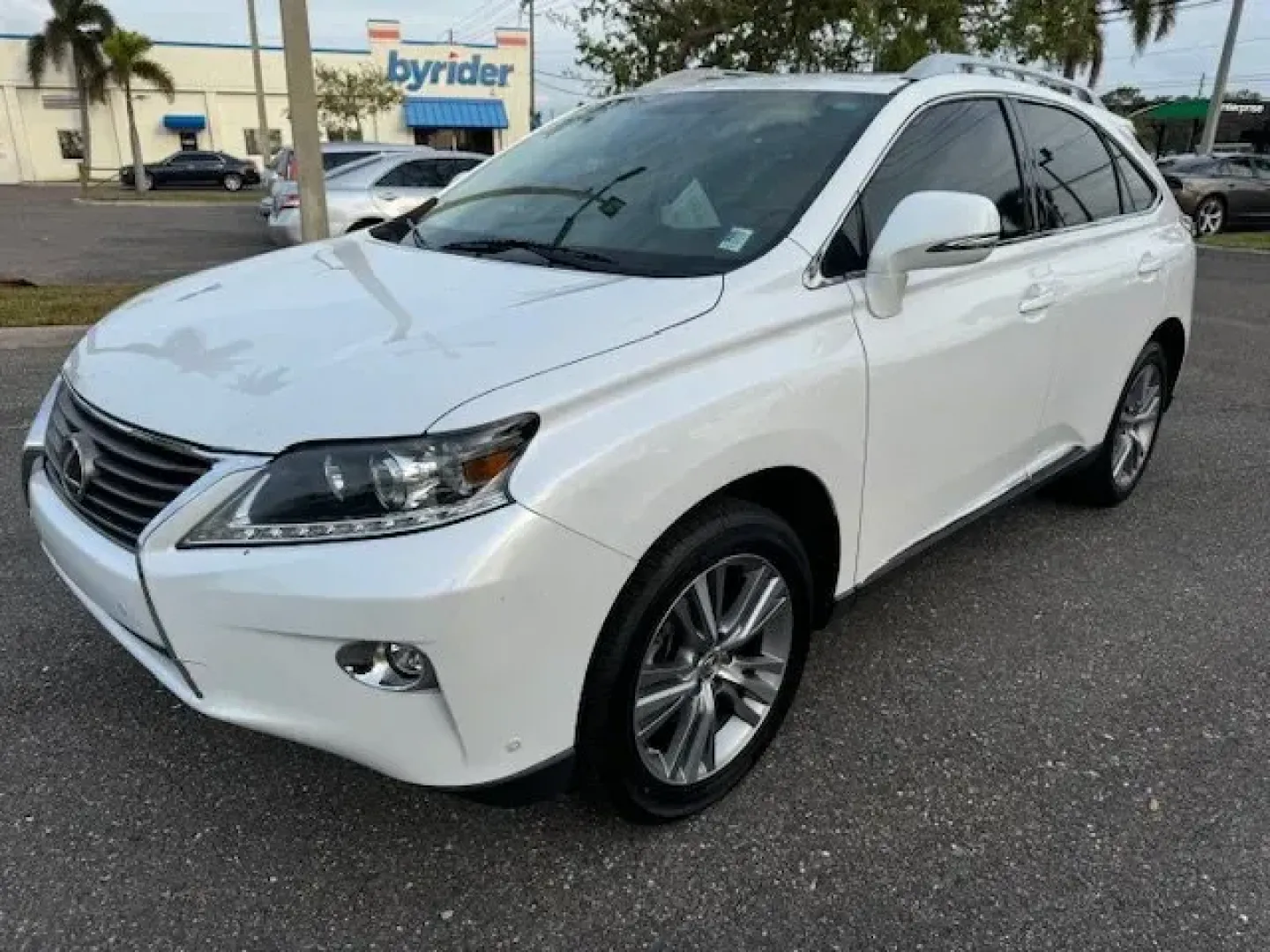 2015 Lexus RX 350 (2T2ZK1BA1FC) with an Other engine, AUTOMATIC transmission, located at 1285 Cassat Ave, Jacksonville, FL, 32205, (904) 425-3000, 30.299780, -81.732430 - **Discover Your Next Adventure with the 2015 Lexus RX 350 Perfect for Family Road Trips and Daily Commutes!**<br /> <br /> Are you in search of a versatile SUV that balances luxury, space, and reliability? Look no further than this stunning 2015 Lexus RX 350, now available at Byrider Florida #139 i - Photo#2