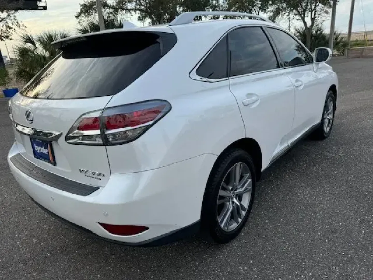 2015 Lexus RX 350 (2T2ZK1BA1FC) with an Other engine, AUTOMATIC transmission, located at 1285 Cassat Ave, Jacksonville, FL, 32205, (904) 425-3000, 30.299780, -81.732430 - **Discover Your Next Adventure with the 2015 Lexus RX 350 Perfect for Family Road Trips and Daily Commutes!**<br /> <br /> Are you in search of a versatile SUV that balances luxury, space, and reliability? Look no further than this stunning 2015 Lexus RX 350, now available at Byrider Florida #139 i - Photo#4