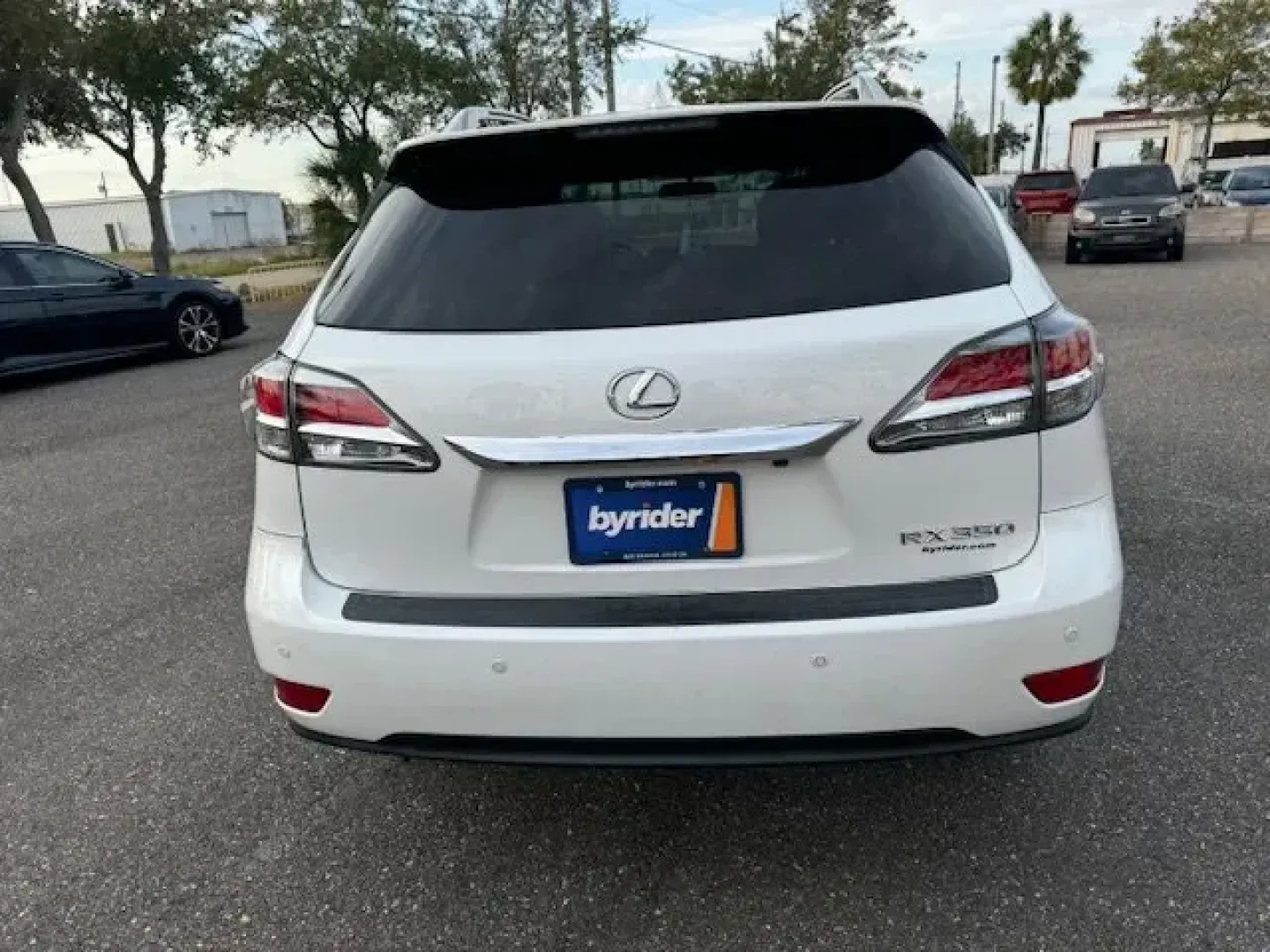 2015 Lexus RX 350 (2T2ZK1BA1FC) with an Other engine, AUTOMATIC transmission, located at 1285 Cassat Ave, Jacksonville, FL, 32205, (904) 425-3000, 30.299780, -81.732430 - **Discover Your Next Adventure with the 2015 Lexus RX 350 Perfect for Family Road Trips and Daily Commutes!**<br /> <br /> Are you in search of a versatile SUV that balances luxury, space, and reliability? Look no further than this stunning 2015 Lexus RX 350, now available at Byrider Florida #139 i - Photo#5