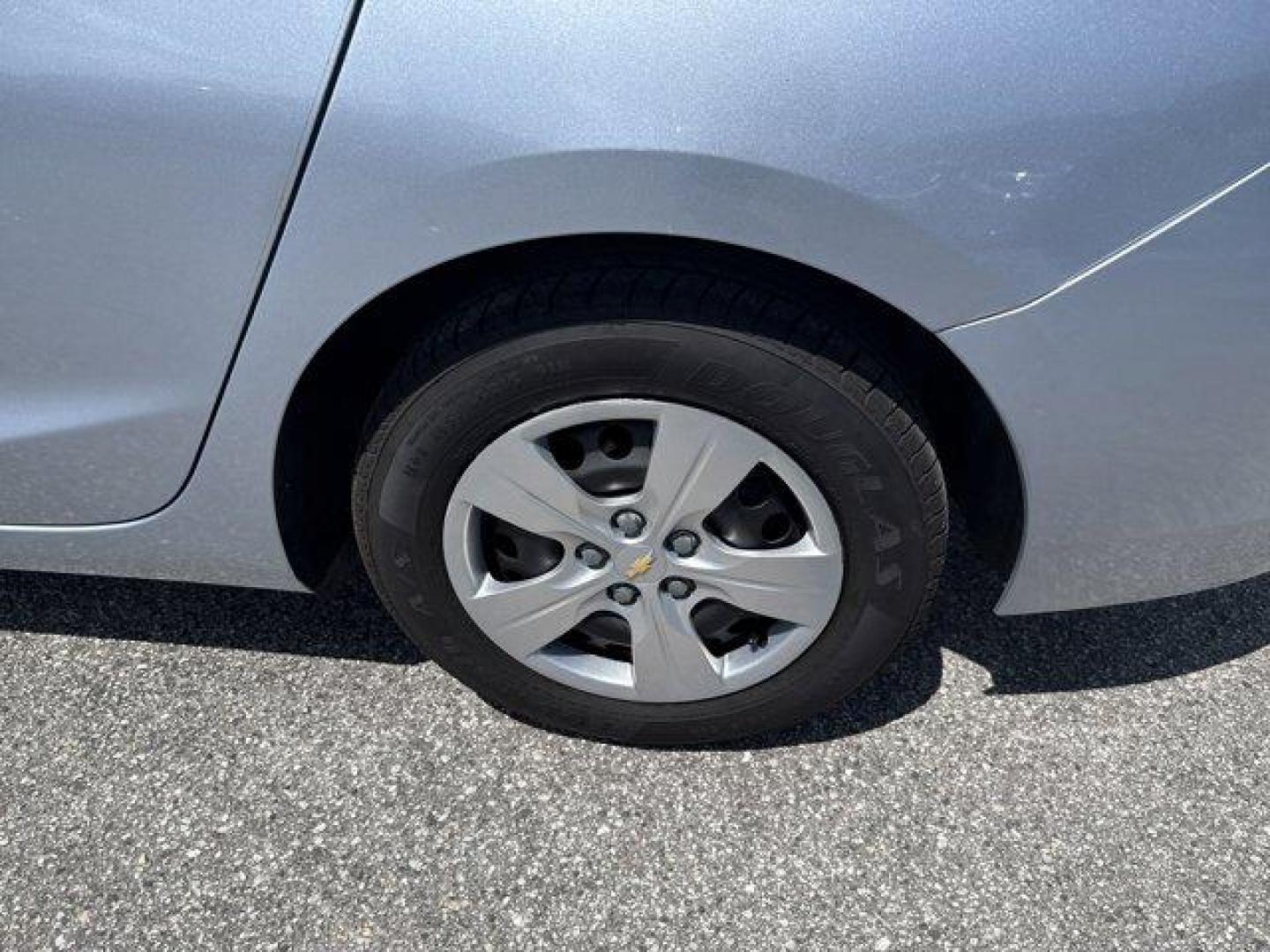 2018 Chevrolet Cruze (1G1BC5SM1J7) with an Other engine, AUTOMATIC transmission, located at 1285 Cassat Ave, Jacksonville, FL, 32205, (904) 425-3000, 30.299780, -81.732430 - KBB.com 10 Most Awarded Brands. Only 68,735 Miles! Boasts 40 Highway MPG and 29 City MPG! This Chevrolet Cruze boasts a Turbocharged Gas I4 1.4L/ engine powering this Automatic transmission. TRANSMISSION, 6-SPEED AUTOMATIC (STD), SEATS, FRONT BUCKET WITH RECLINING SEATBACKS AND ADJUSTABLE HEAD RESTR - Photo#3