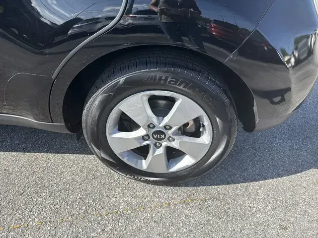 2017 Kia Soul (KNDJN2A27H7) with an Other engine, AUTOMATIC transmission, located at 1285 Cassat Ave, Jacksonville, FL, 32205, (904) 425-3000, 30.299780, -81.732430 - **Discover Your Perfect Adventure Companion: 2017 Kia Soul at Byrider Florida #139!**<br /> <br /> Are you ready to elevate your daily commute or embark on spontaneous weekend adventures? Look no further than the stylish and versatile 2017 Kia Soul, available now at Byrider Florida #139 in Jacksonvi - Photo#6