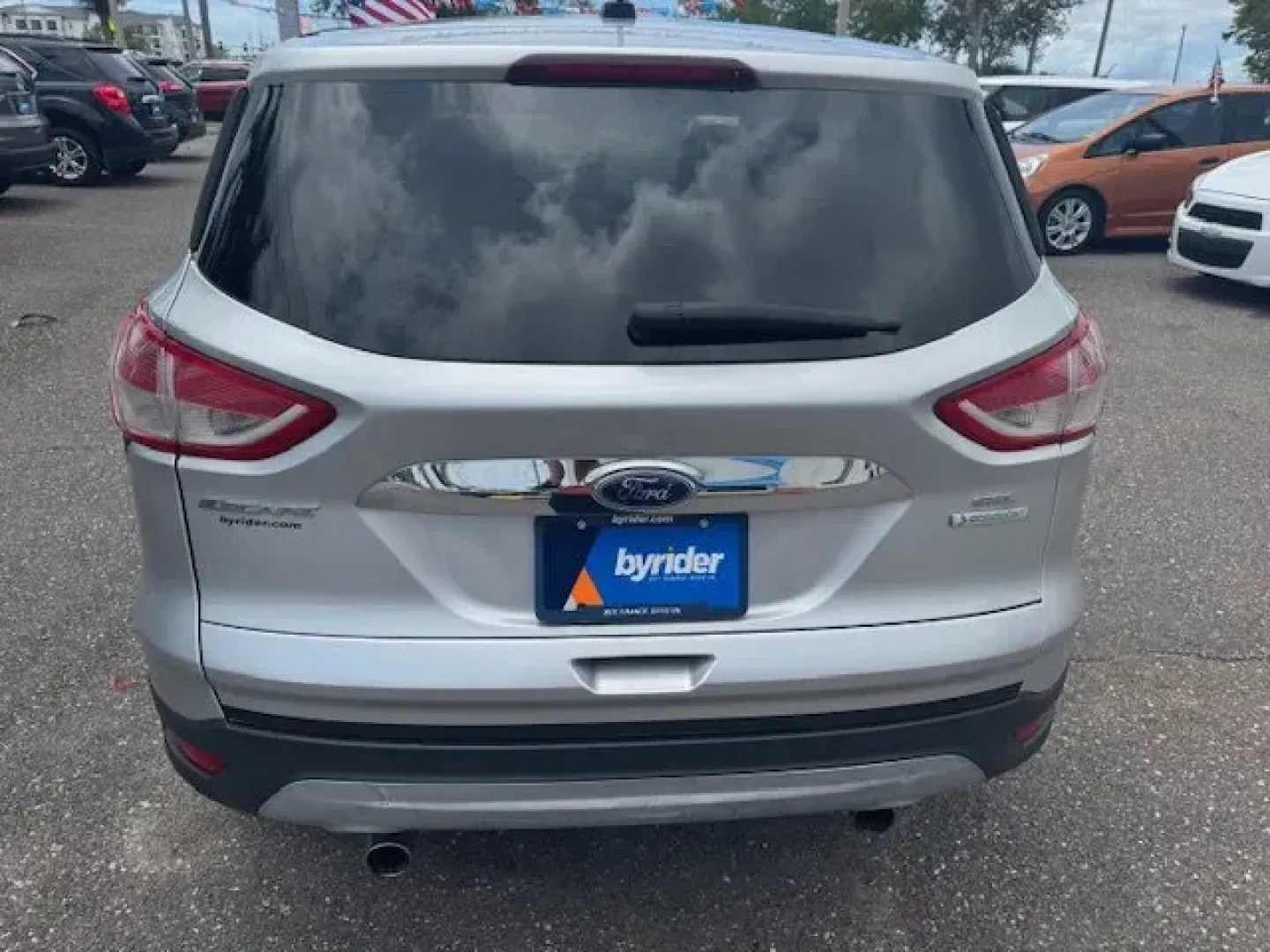 2013 Ford Escape (1FMCU0H96DU) with an Other engine, AUTOMATIC transmission, located at 7701 Park Blvd., Pinellas Park, FL, 33781, (727) 369-7777, 27.839552, -82.747284 - Ward's 10 Best Engines. Only 115,358 Miles! Boasts 30 Highway MPG and 22 City MPG! This Ford Escape delivers a Turbocharged Gas I4 2.0L/121 engine powering this Automatic transmission. Wheel nut wrench and jack, Variable intermittent windshield wipers, Universal garage remote.* This Ford Escape Fe - Photo#3