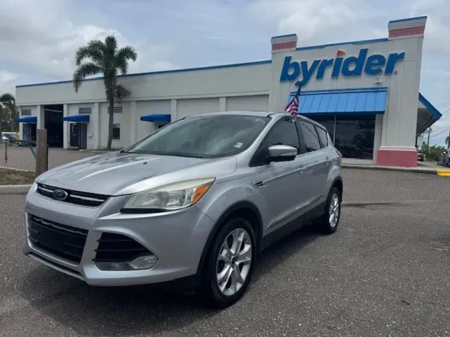 2013 Ford Escape (1FMCU0H96DU) with an Other engine, AUTOMATIC transmission, located at 7701 Park Blvd., Pinellas Park, FL, 33781, (727) 369-7777, 27.839552, -82.747284 - Ward's 10 Best Engines. Only 115,358 Miles! Boasts 30 Highway MPG and 22 City MPG! This Ford Escape delivers a Turbocharged Gas I4 2.0L/121 engine powering this Automatic transmission. Wheel nut wrench and jack, Variable intermittent windshield wipers, Universal garage remote.* This Ford Escape Fe - Photo#7