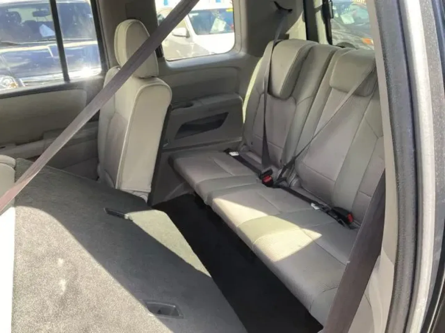 2013 Honda Pilot (5FNYF3H41DB) with an Other engine, AUTOMATIC transmission, located at 8829 US Hwy 19, Port Richey, FL, 34668, (727) 264-1107, 28.285917, -82.717346 - **Explore the Open Road with the 2013 Honda Pilot Your Perfect Family SUV Awaits!**<br /> <br /> Are you ready to elevate your family's adventures? The 2013 Honda Pilot is the ultimate SUV designed for growing families, weekend getaways, and everyday versatility. With its spacious interior, advance - Photo#8