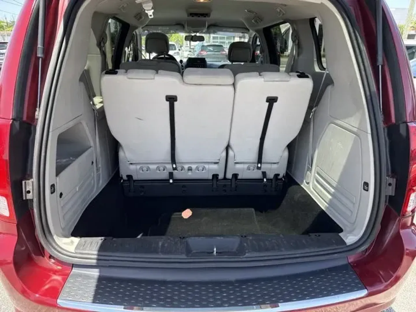 2015 Dodge Grand Caravan (2C4RDGBG9FR) with an Other engine, AUTOMATIC transmission, located at 1285 Cassat Ave, Jacksonville, FL, 32205, (904) 425-3000, 30.299780, -81.732430 - ### Discover Your Next Adventure with the 2015 Dodge Grand Caravan at Byrider Florida #139!<br /> <br /> Are you a growing family in need of a reliable and versatile vehicle? Look no further than the 2015 Dodge Grand Caravan, available now at Byrider Florida #139 in Jacksonville, FL. This spacious v - Photo#6