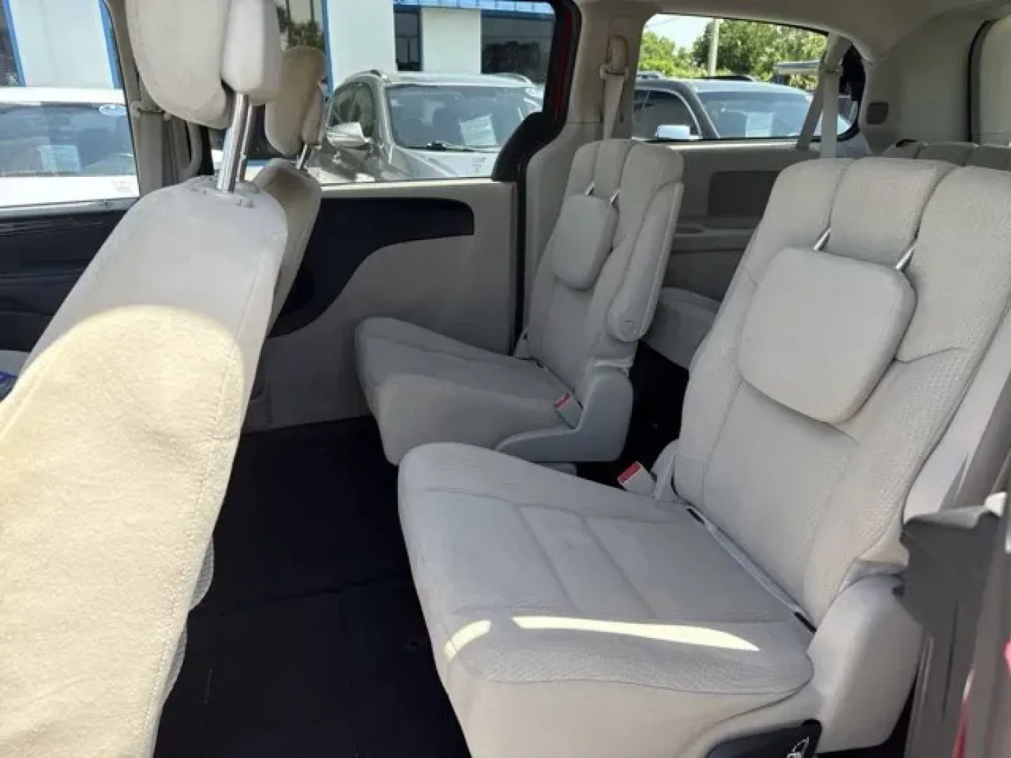 2015 Dodge Grand Caravan (2C4RDGBG9FR) with an Other engine, AUTOMATIC transmission, located at 1285 Cassat Ave, Jacksonville, FL, 32205, (904) 425-3000, 30.299780, -81.732430 - ### Discover Your Next Adventure with the 2015 Dodge Grand Caravan at Byrider Florida #139!<br /> <br /> Are you a growing family in need of a reliable and versatile vehicle? Look no further than the 2015 Dodge Grand Caravan, available now at Byrider Florida #139 in Jacksonville, FL. This spacious v - Photo#9