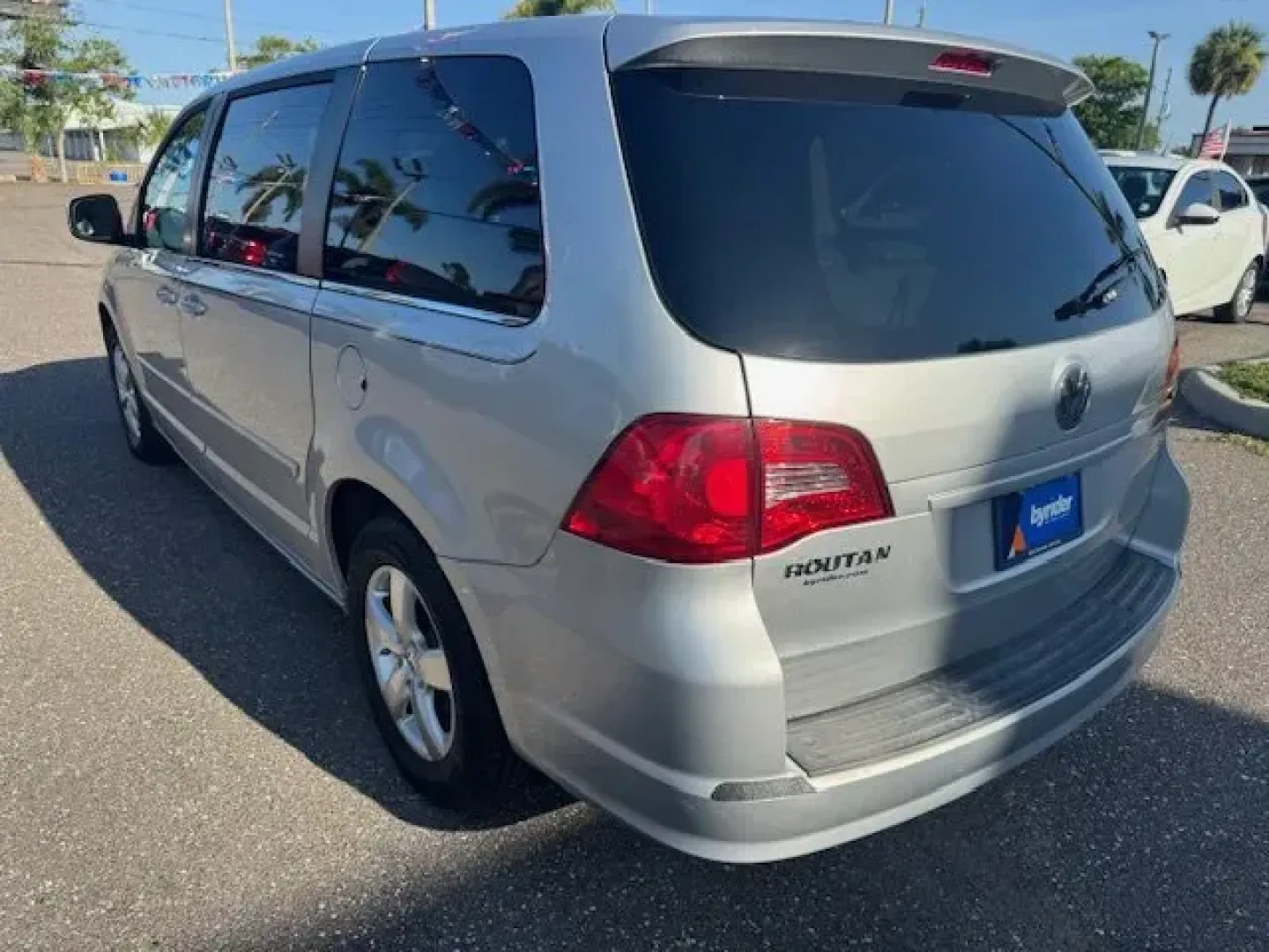 2010 Volkswagen Routan (2V4RW3D1XAR) with an Other engine, AUTOMATIC transmission, located at 7701 Park Blvd., Pinellas Park, FL, 33781, (727) 369-7777, 27.839552, -82.747284 - Discover your next adventure with the 2010 Volkswagen Routan, a versatile and spacious van perfect for growing families or weekend road trips. Whether you're planning a day at the beach or simply need a reliable vehicle for long commutes, this well-maintained Routan combines comfort, utility, and st - Photo#3