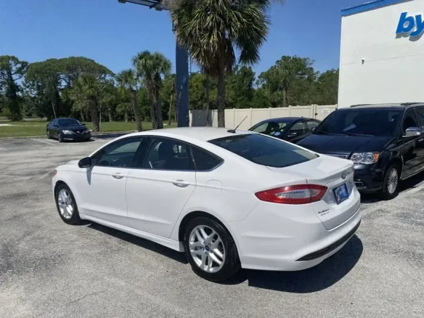 2015 Ford Fusion (1FA6P0H7XF5) with an Other engine, AUTOMATIC transmission, located at 8829 US Hwy 19, Port Richey, FL, 34668, (727) 264-1107, 28.285917, -82.717346 - **Experience Comfort and Reliability with the 2015 Ford Fusion at Byrider Florida #162 Your Trusted Buy Here Pay Here Dealer in Port Richey!**<br /> <br /> Are you in search of a dependable vehicle that seamlessly fits into your busy lifestyle? Look no further than this stunning 2015 Ford Fusion, p - Photo#4