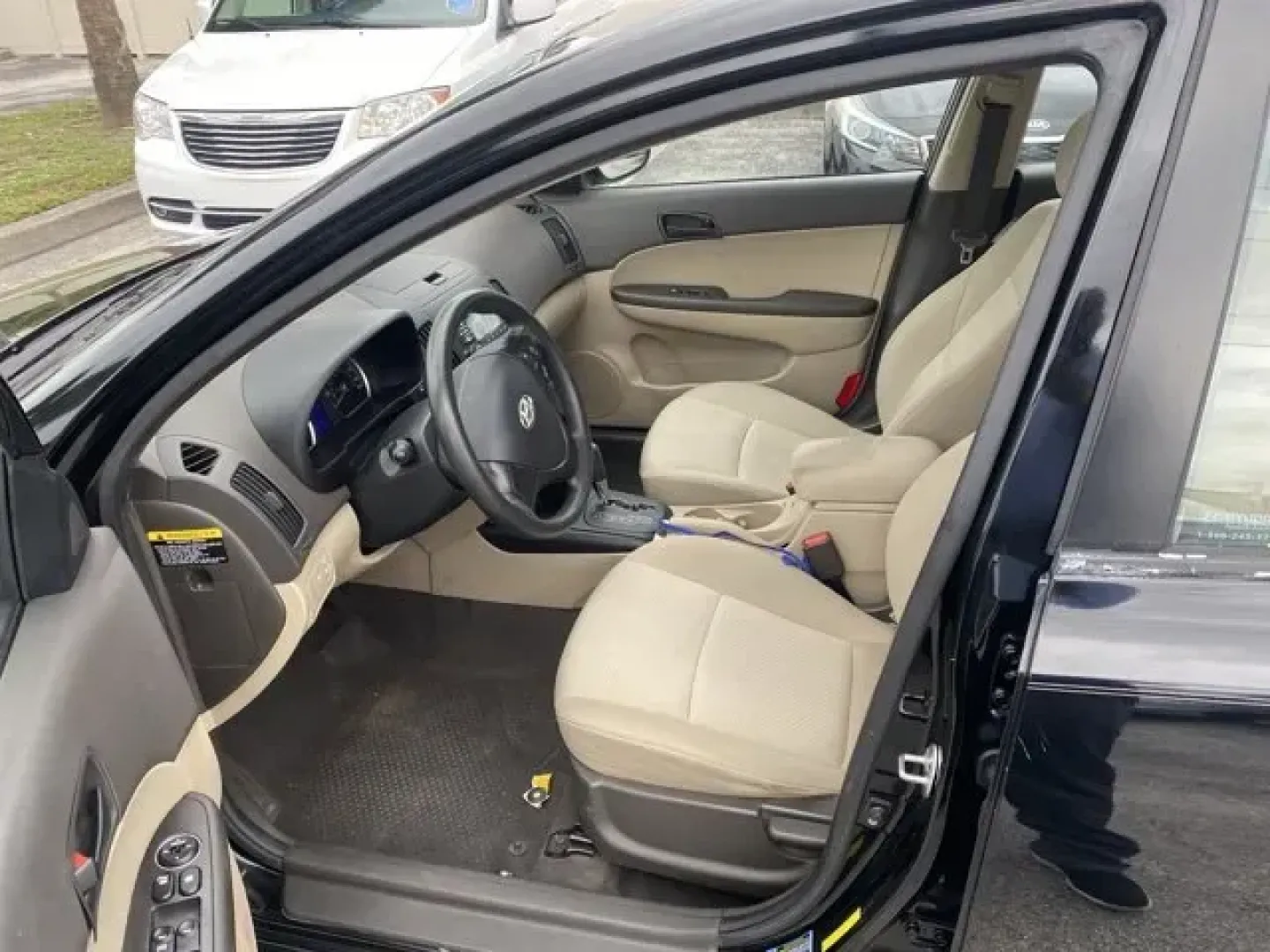 2011 Hyundai Elantra Touring (KMHDB8AE9BU) with an Other engine, AUTOMATIC transmission, located at 8829 US Hwy 19, Port Richey, FL, 34668, (727) 264-1107, 28.285917, -82.717346 - **Unlock Your Adventure with the 2011 Hyundai Elantra Touring The Perfect Companion for Your Daily Journey!**<br /> <br /> If you're searching for a reliable vehicle that effortlessly supports your busy lifestyle, look no further than this 2011 Hyundai Elantra Touring, now available at Byrider Flor - Photo#5