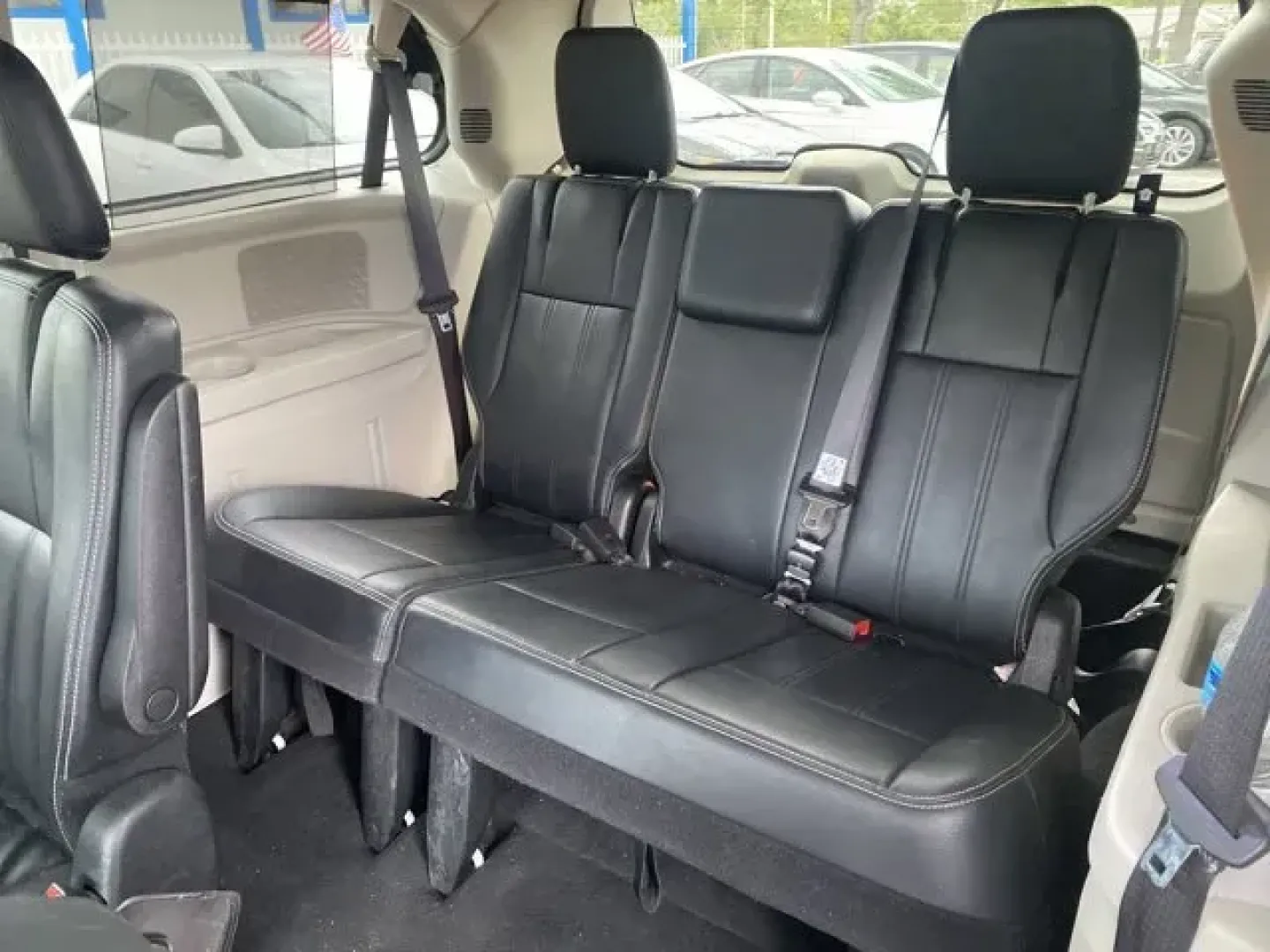 2015 Chrysler Town and Country (2C4RC1BG3FR) with an Other engine, AUTOMATIC transmission, located at 8829 US Hwy 19, Port Richey, FL, 34668, (727) 264-1107, 28.285917, -82.717346 - **Discover Your Next Adventure with the 2015 Chrysler Town and Country at Byrider Florida #162**<br /> <br /> Are you ready to elevate your family road trips and weekend getaways? The 2015 Chrysler Town and Country is the perfect companion for families looking to blend comfort, style, and versatilit - Photo#8