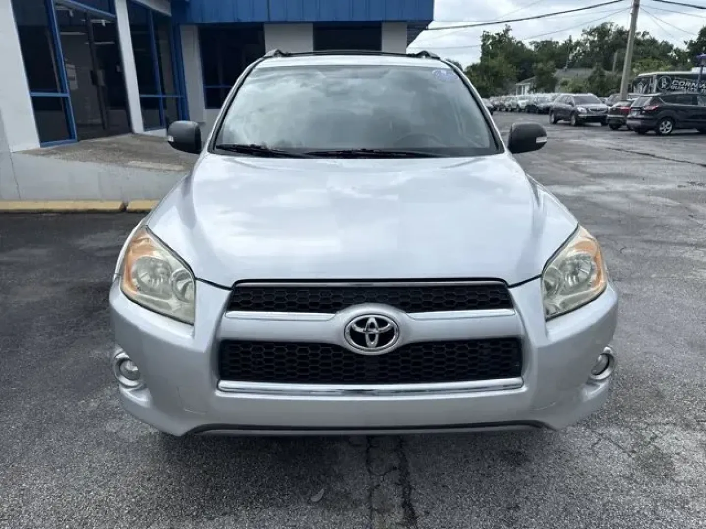 2011 Toyota RAV4 (JTMYF4DV2B5) with an Other engine, AUTOMATIC transmission, located at 1285 Cassat Ave, Jacksonville, FL, 32205, (904) 425-3000, 30.299780, -81.732430 - KBB.com 10 Best Used Family Cars Under $15,000. Only 136,258 Miles! Delivers 28 Highway MPG and 22 City MPG! This Toyota RAV4 boasts a Gas I4 2.5L/152 engine powering this Automatic transmission. Washer-linked variable intermittent windshield wipers, Vehicle stability control (VSC), Traction control - Photo#2