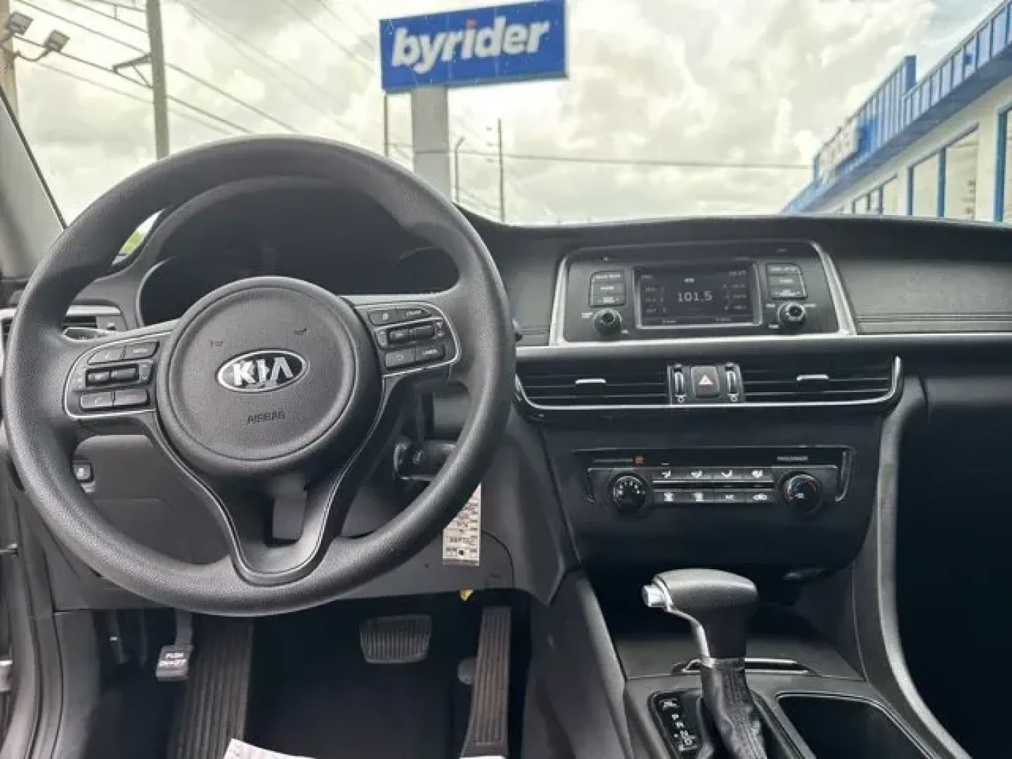 2016 Kia Optima (5XXGT4L34GG) with an Other engine, AUTOMATIC transmission, located at 1285 Cassat Ave, Jacksonville, FL, 32205, (904) 425-3000, 30.299780, -81.732430 - IIHS Top Safety Pick+. Scores 35 Highway MPG and 24 City MPG! This Kia Optima boasts a Regular Unleaded I-4 2.4 L/144 engine powering this Automatic transmission. TITANIUM GRAY, CARPETED FLOOR MATS, BLACK, CLOTH SEAT TRIM W/YES ESSENTIALS.* This Kia Optima Features the Following Options *Window Grid - Photo#11