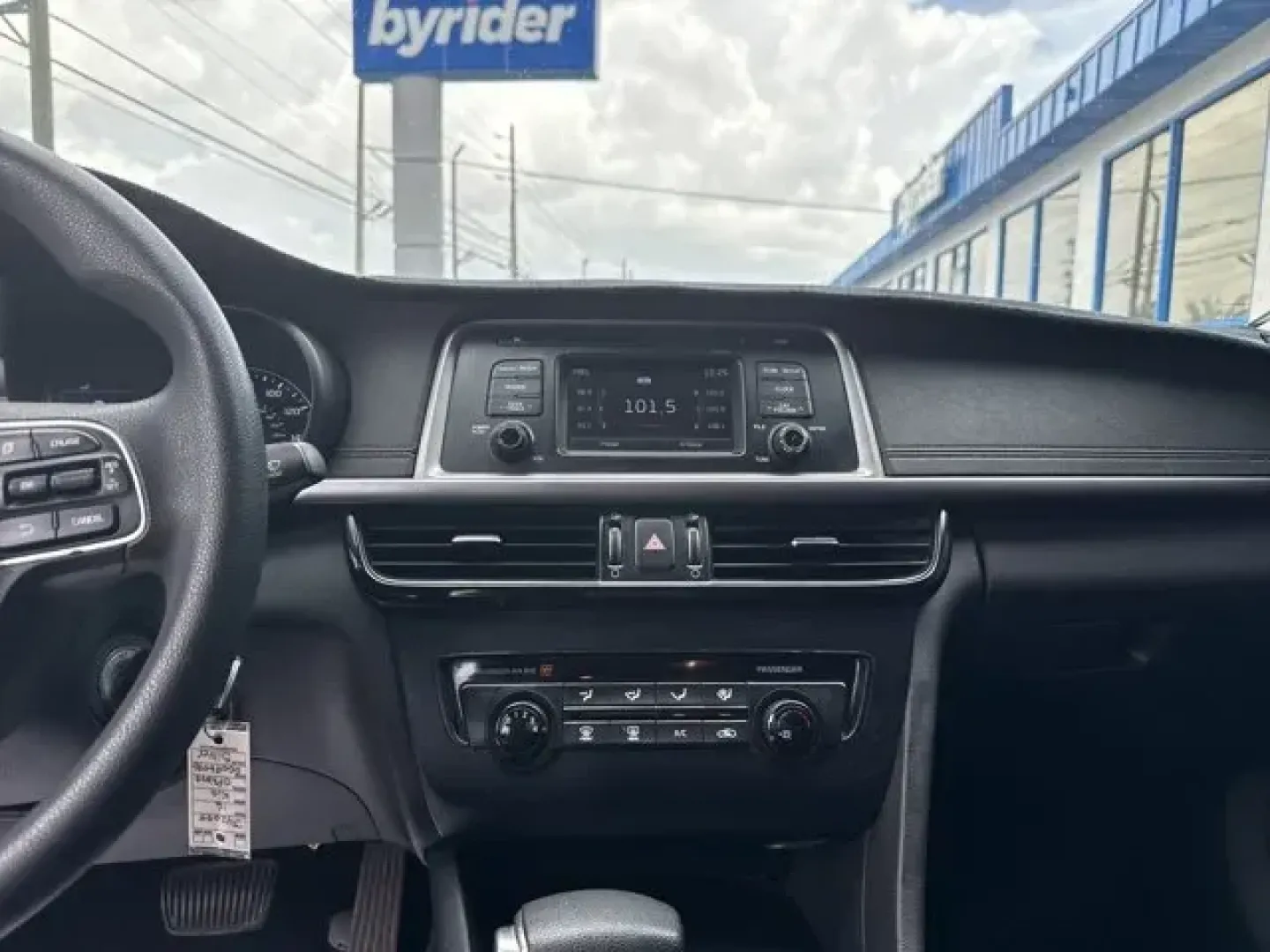 2016 Kia Optima (5XXGT4L34GG) with an Other engine, AUTOMATIC transmission, located at 1285 Cassat Ave, Jacksonville, FL, 32205, (904) 425-3000, 30.299780, -81.732430 - IIHS Top Safety Pick+. Scores 35 Highway MPG and 24 City MPG! This Kia Optima boasts a Regular Unleaded I-4 2.4 L/144 engine powering this Automatic transmission. TITANIUM GRAY, CARPETED FLOOR MATS, BLACK, CLOTH SEAT TRIM W/YES ESSENTIALS.* This Kia Optima Features the Following Options *Window Grid - Photo#13