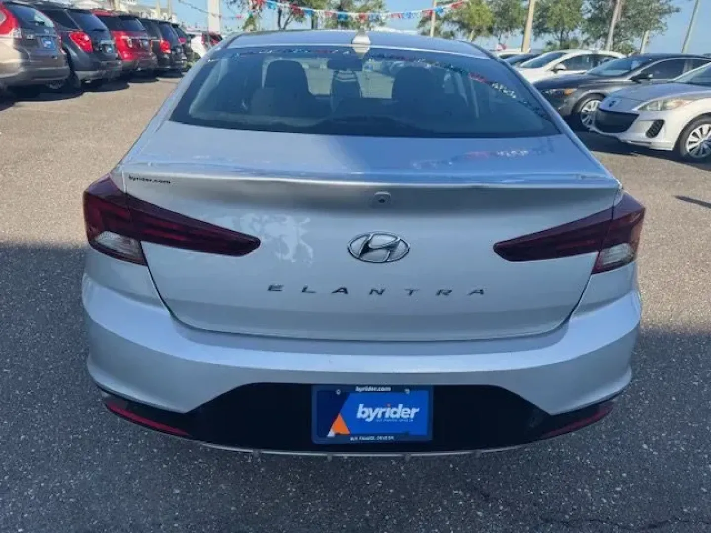 2019 Hyundai Elantra (KMHD84LF2KU) with an Other engine, AUTOMATIC transmission, located at 7701 Park Blvd., Pinellas Park, FL, 33781, (727) 369-7777, 27.839552, -82.747284 - Scores 37 Highway MPG and 28 City MPG! This Hyundai Elantra boasts a Regular Unleaded I-4 2.0 L/122 engine powering this Automatic transmission. WHEEL LOCKS, SYMPHONY SILVER, OPTION GROUP 01.* This Hyundai Elantra Features the Following Options *MUDGUARDS, FIRST AID KIT, CARPETED FLOOR MATS, CARGO N - Photo#3