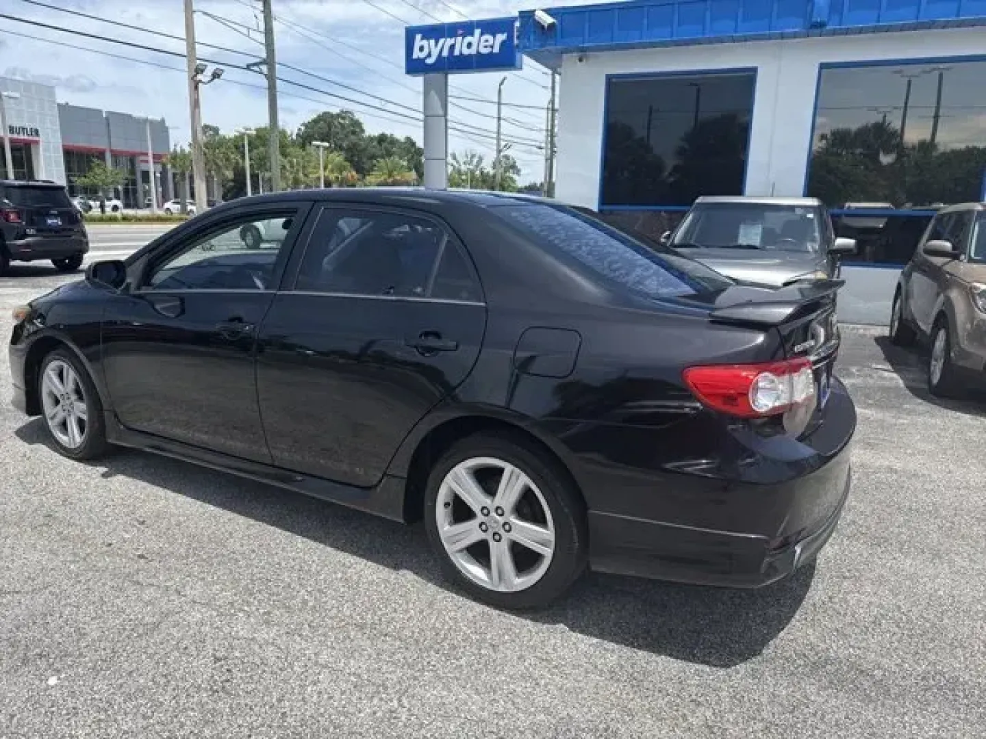 2013 Toyota Corolla (2T1BU4EE6DC) with an Other engine, AUTOMATIC transmission, located at 1285 Cassat Ave, Jacksonville, FL, 32205, (904) 425-3000, 30.299780, -81.732430 - **Discover Your Next Adventure with the 2013 Toyota Corolla at Byrider Florida #139!**<br /> <br /> Are you ready to elevate your daily commute or embark on weekend adventures? The 2013 Toyota Corolla is the perfect vehicle for budget-conscious buyers seeking reliability and efficiency. Known for it - Photo#3