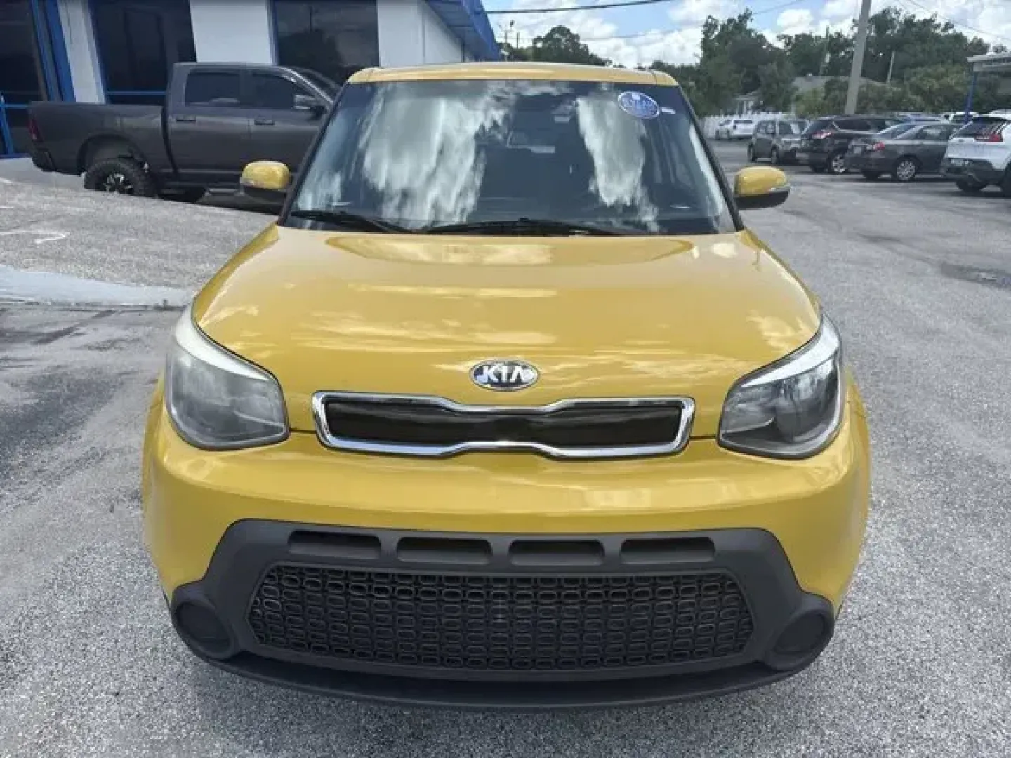 2014 Kia Soul (KNDJP3A50E7) with an Other engine, AUTOMATIC transmission, located at 1285 Cassat Ave, Jacksonville, FL, 32205, (904) 425-3000, 30.299780, -81.732430 - Are you ready to embrace a vibrant lifestyle with the perfect blend of style and practicality? The 2014 Kia Soul, now available at Byrider Florida #139 in Jacksonville, FL, is your ultimate companion for every adventure. Whether you're commuting to work, running errands, or planning weekend getaways - Photo#2