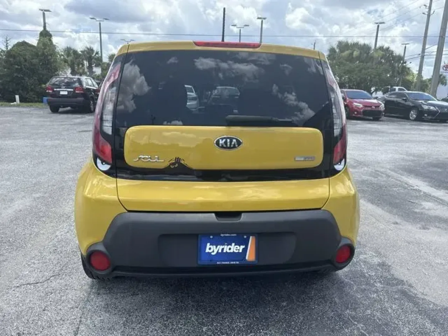 2014 Kia Soul (KNDJP3A50E7) with an Other engine, AUTOMATIC transmission, located at 1285 Cassat Ave, Jacksonville, FL, 32205, (904) 425-3000, 30.299780, -81.732430 - Are you ready to embrace a vibrant lifestyle with the perfect blend of style and practicality? The 2014 Kia Soul, now available at Byrider Florida #139 in Jacksonville, FL, is your ultimate companion for every adventure. Whether you're commuting to work, running errands, or planning weekend getaways - Photo#5