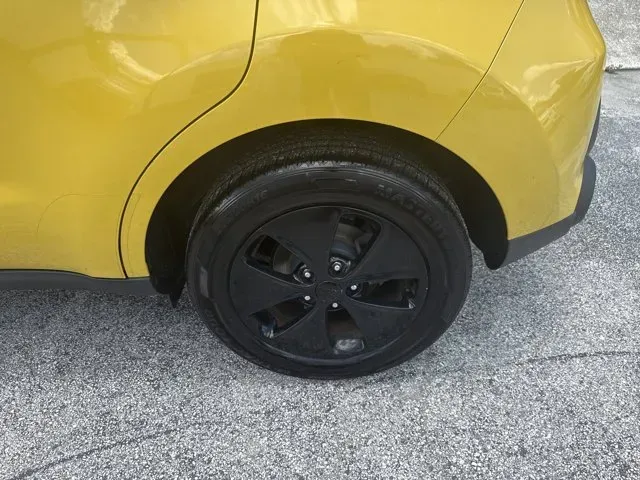 2014 Kia Soul (KNDJP3A50E7) with an Other engine, AUTOMATIC transmission, located at 1285 Cassat Ave, Jacksonville, FL, 32205, (904) 425-3000, 30.299780, -81.732430 - Are you ready to embrace a vibrant lifestyle with the perfect blend of style and practicality? The 2014 Kia Soul, now available at Byrider Florida #139 in Jacksonville, FL, is your ultimate companion for every adventure. Whether you're commuting to work, running errands, or planning weekend getaways - Photo#6